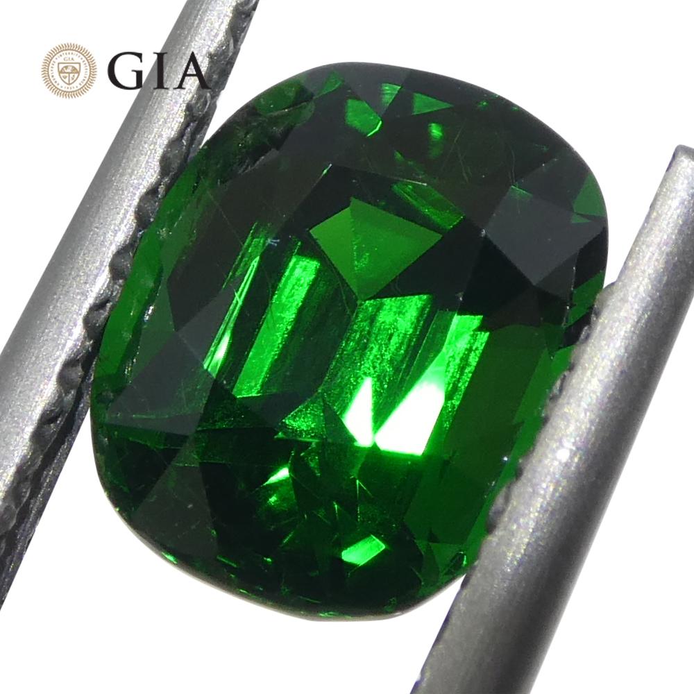 2.08ct Cushion Green Tsavorite Garnet GIA Certified en vente 6