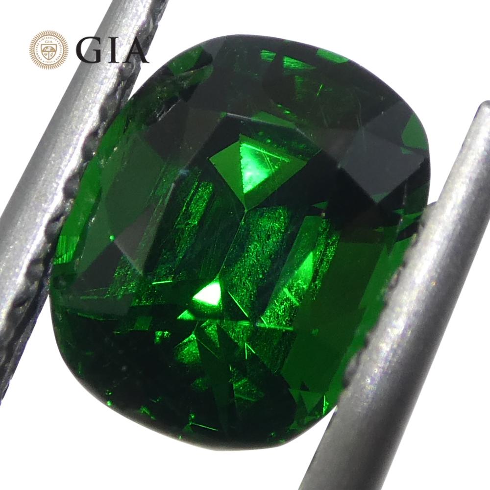 2.08ct Cushion Green Tsavorite Garnet GIA Certified Neuf - En vente à Toronto, Ontario
