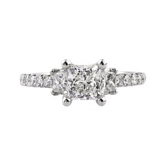 Anillo de compromiso de diamantes talla princesa de 2.08 ct