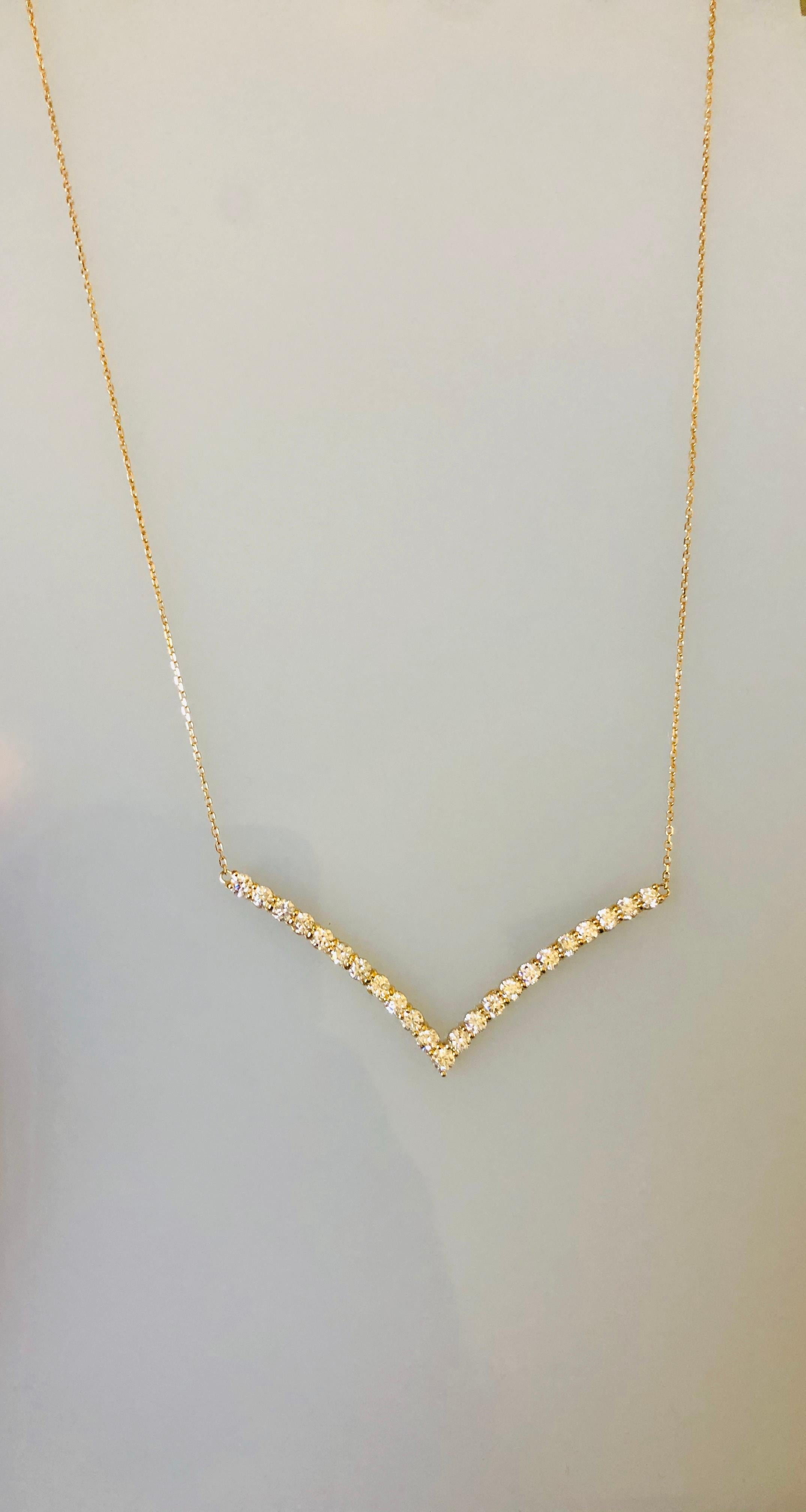 2.09 Carat Diamond Yellow Gold Chain Necklace In New Condition For Sale In Los Angeles, CA