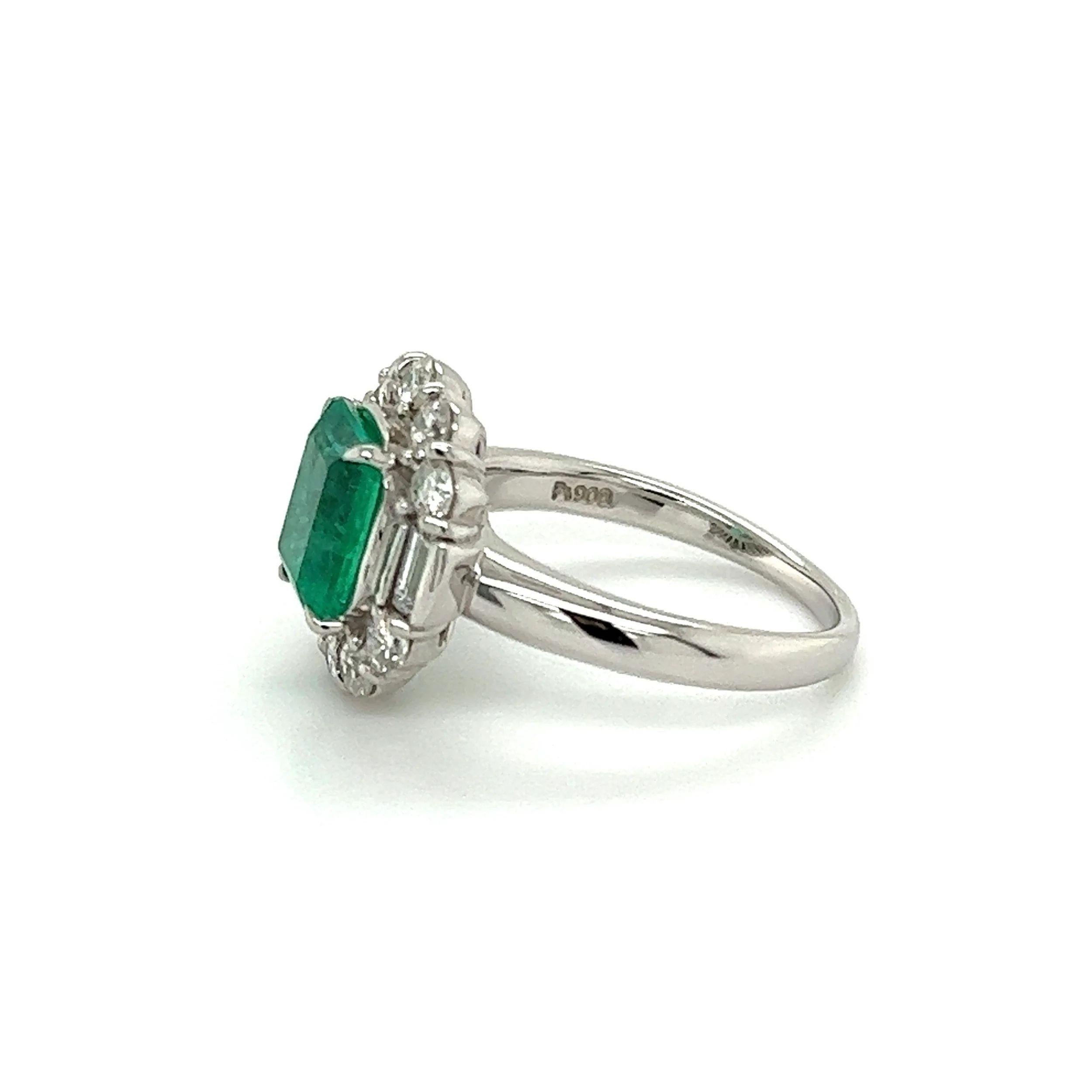 Women's 2.09 Carat Emerald and Diamond Vintage Platinum Ring Estate Fine Jewelry For Sale