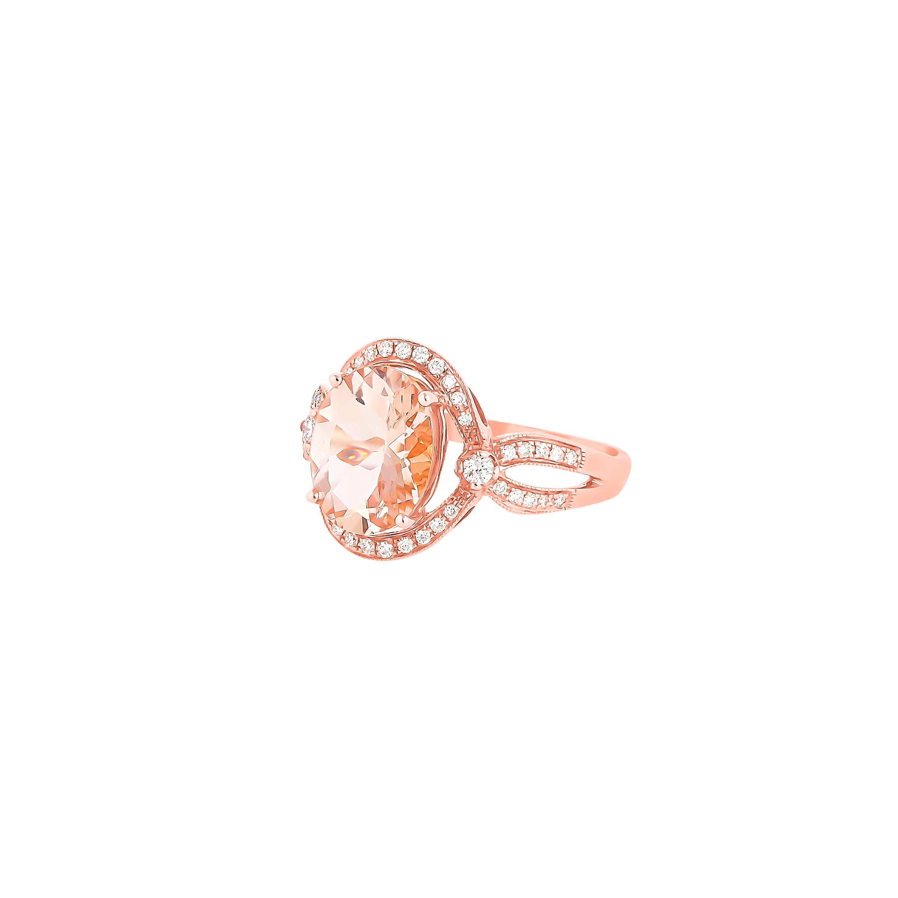 Oval Cut 2.09 Carat Morganite and Diamond Ring in 18 Karat Rose Gold For Sale