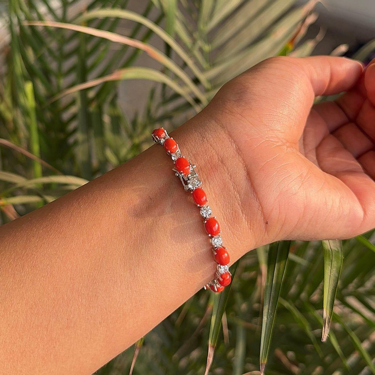 Oval Cut Natural Coral with CZ 20.9 Ct Tennis Bracelet in Silver Mom Jewelry In New Condition For Sale In New York, NY
