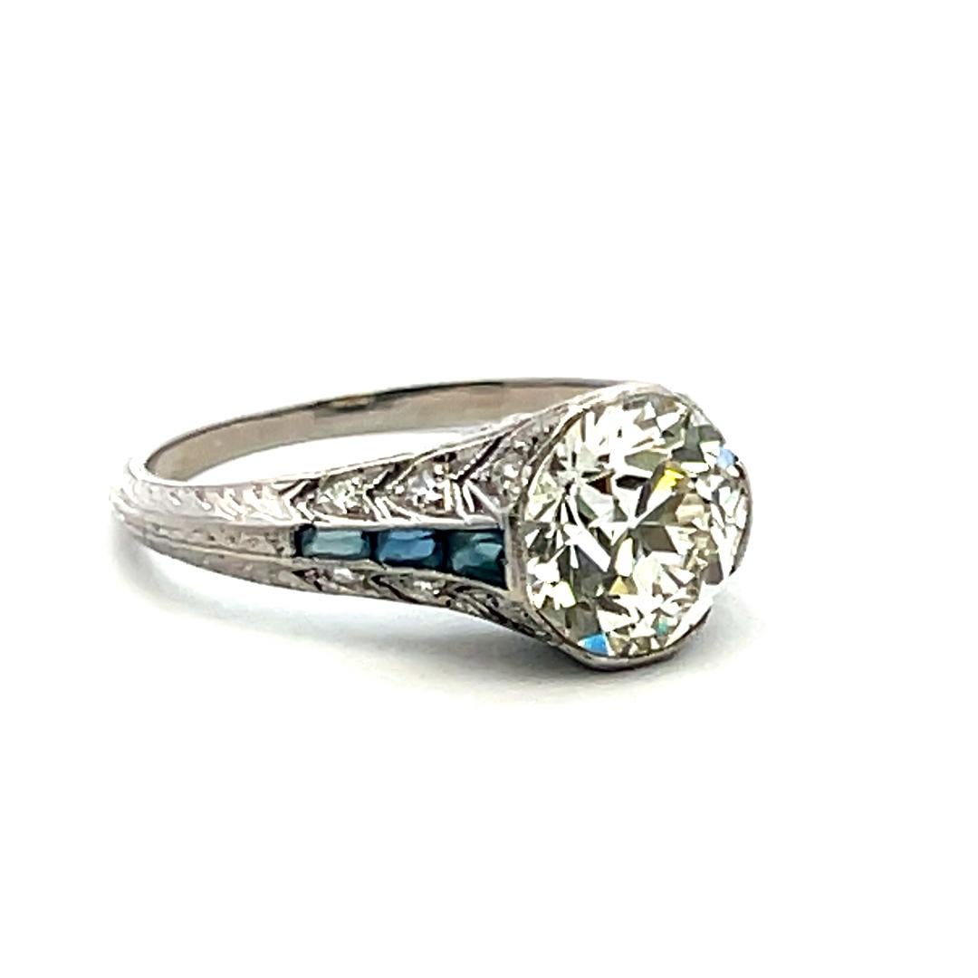 2.09 Carat Old European Cut M SI1 Diamond Platinum Art Deco Ring (bague art déco en platine) en vente 2