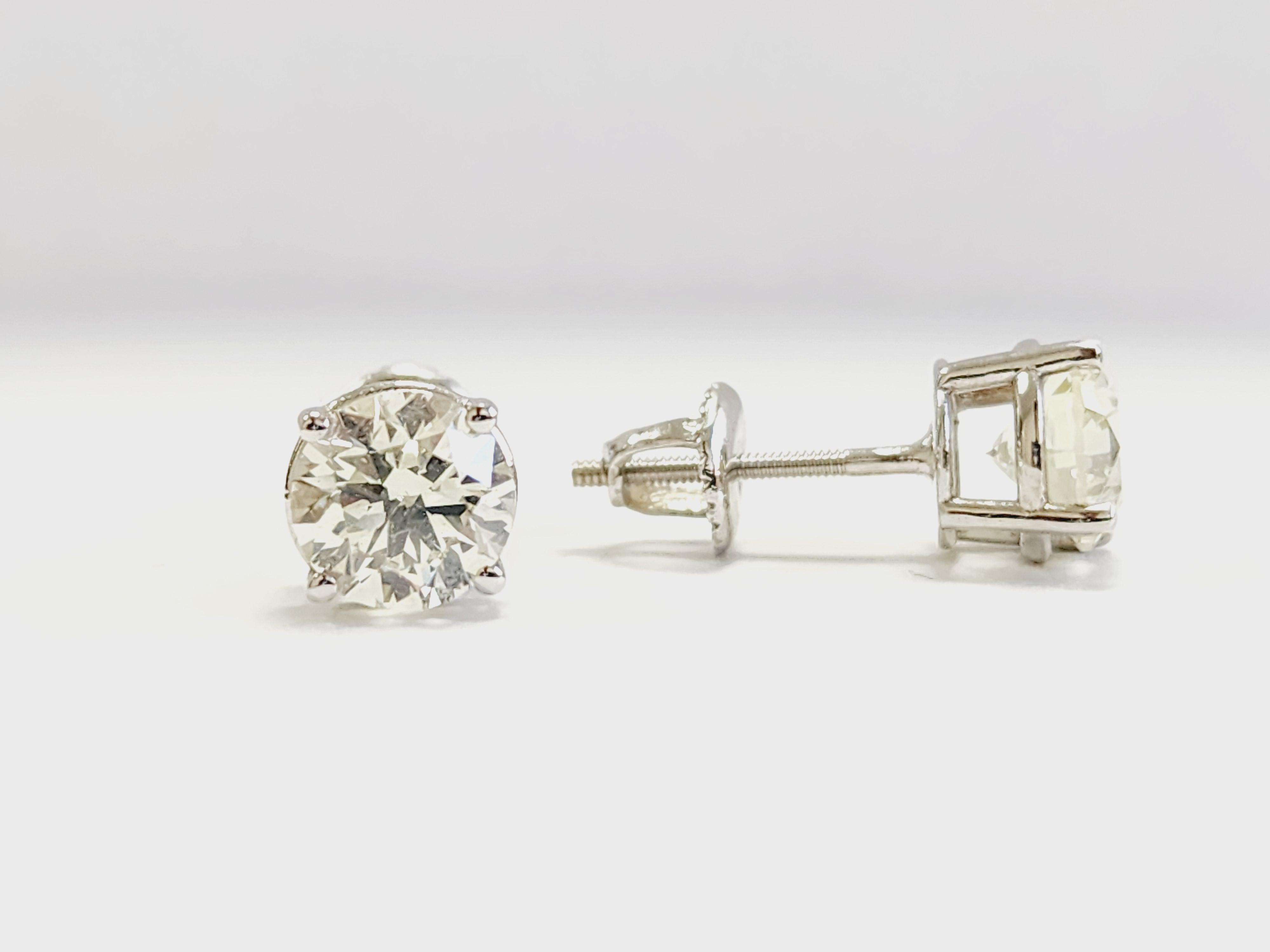 Round Cut 2.09 Carat Pair of Natural Brilliant Diamond Round Studs White Gold 14 Karat