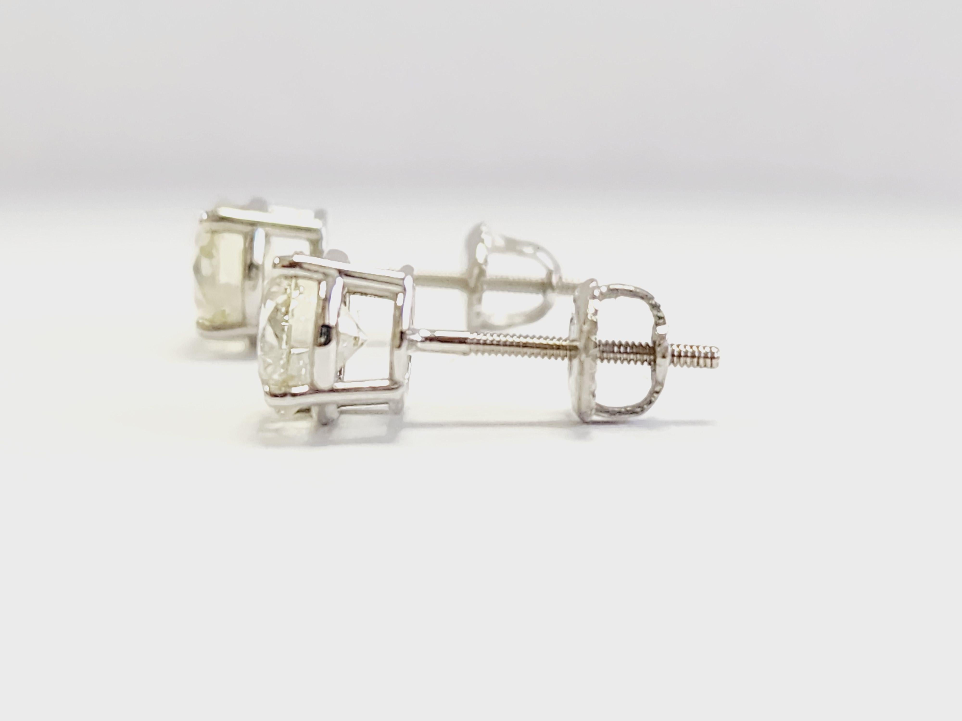 2.09 Carat Pair of Natural Brilliant Diamond Round Studs White Gold 14 Karat 1