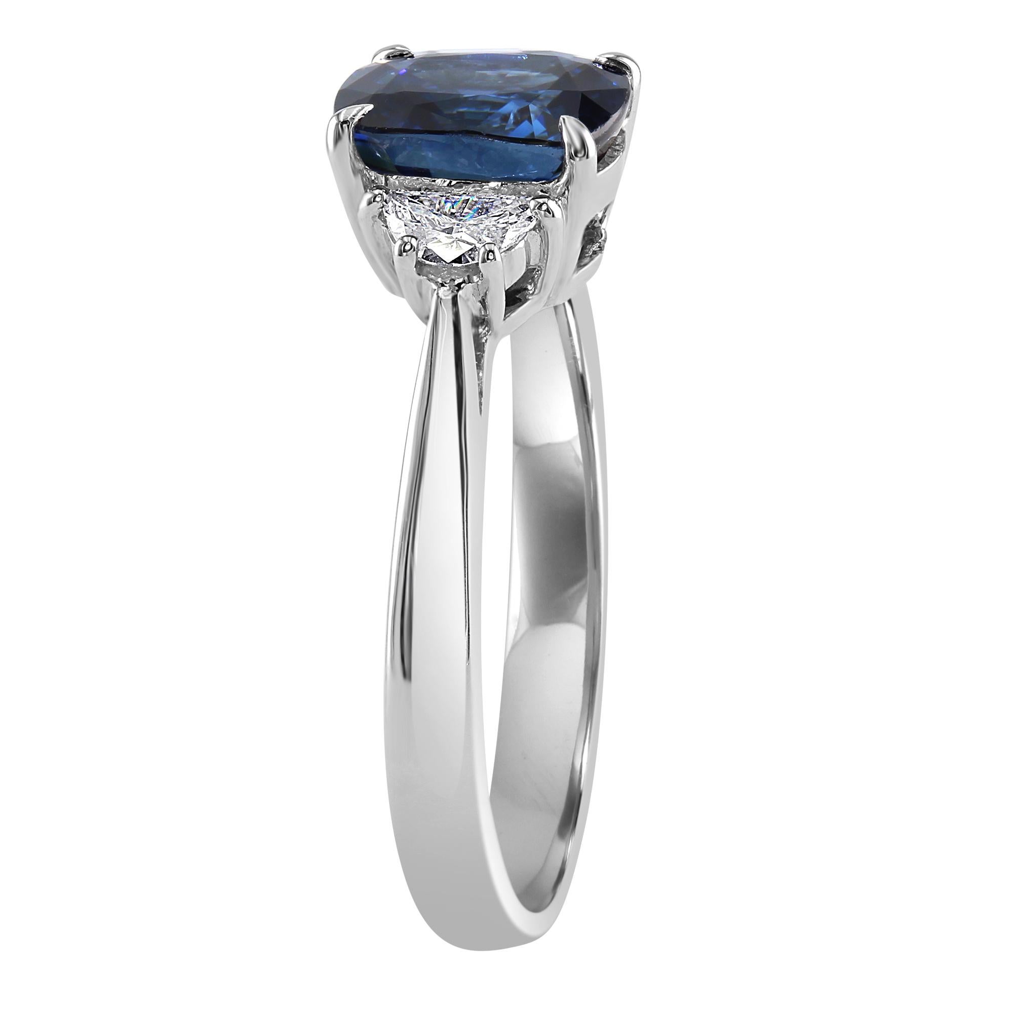 Modern 2.09 Carat Sapphire and Diamond White Gold Three-Stone Engagement Ring For Sale