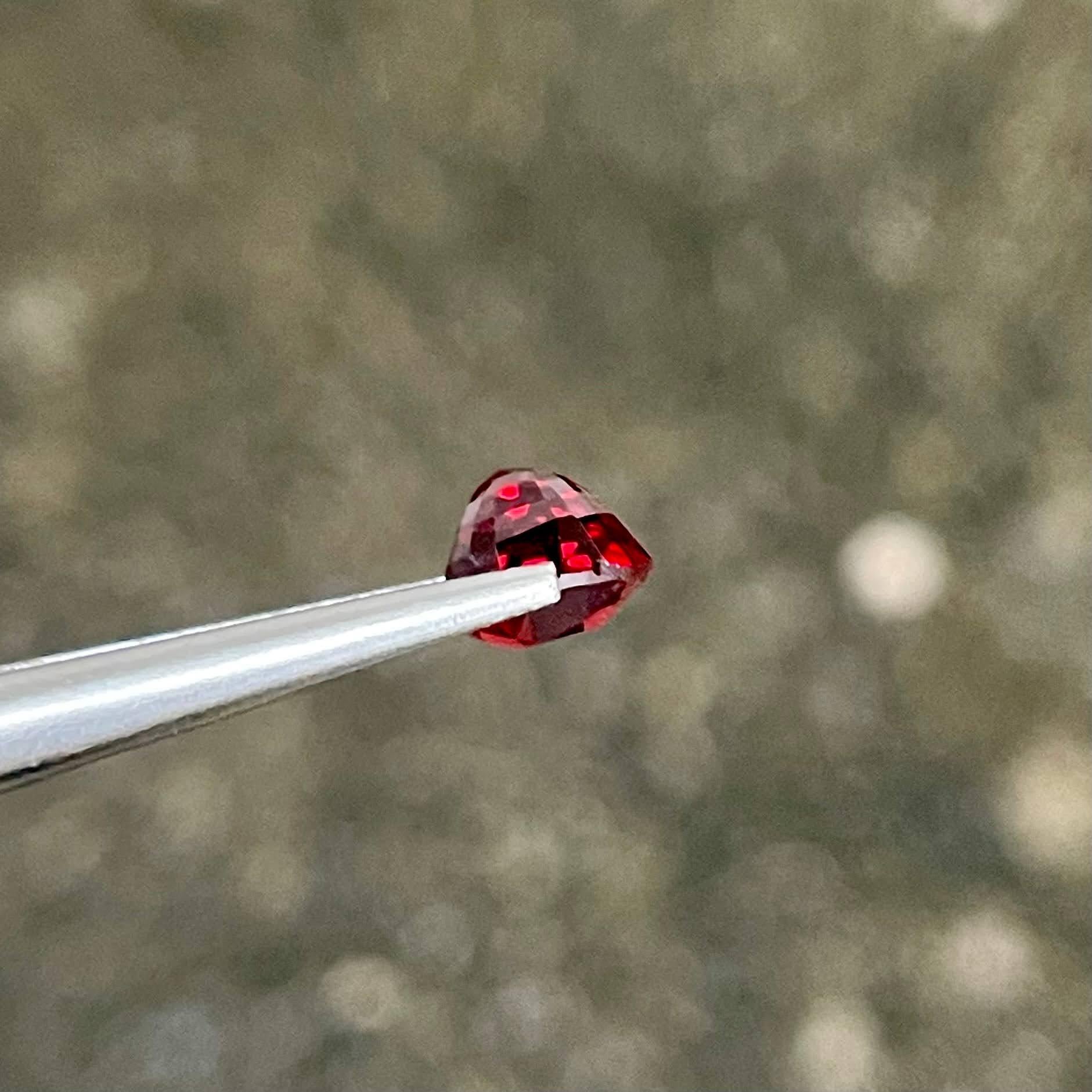 Taglio cuscino 2.09 carati di pietra Spinello Rosso Taglio Cuscino Gemma Naturale dalla Birmania in vendita
