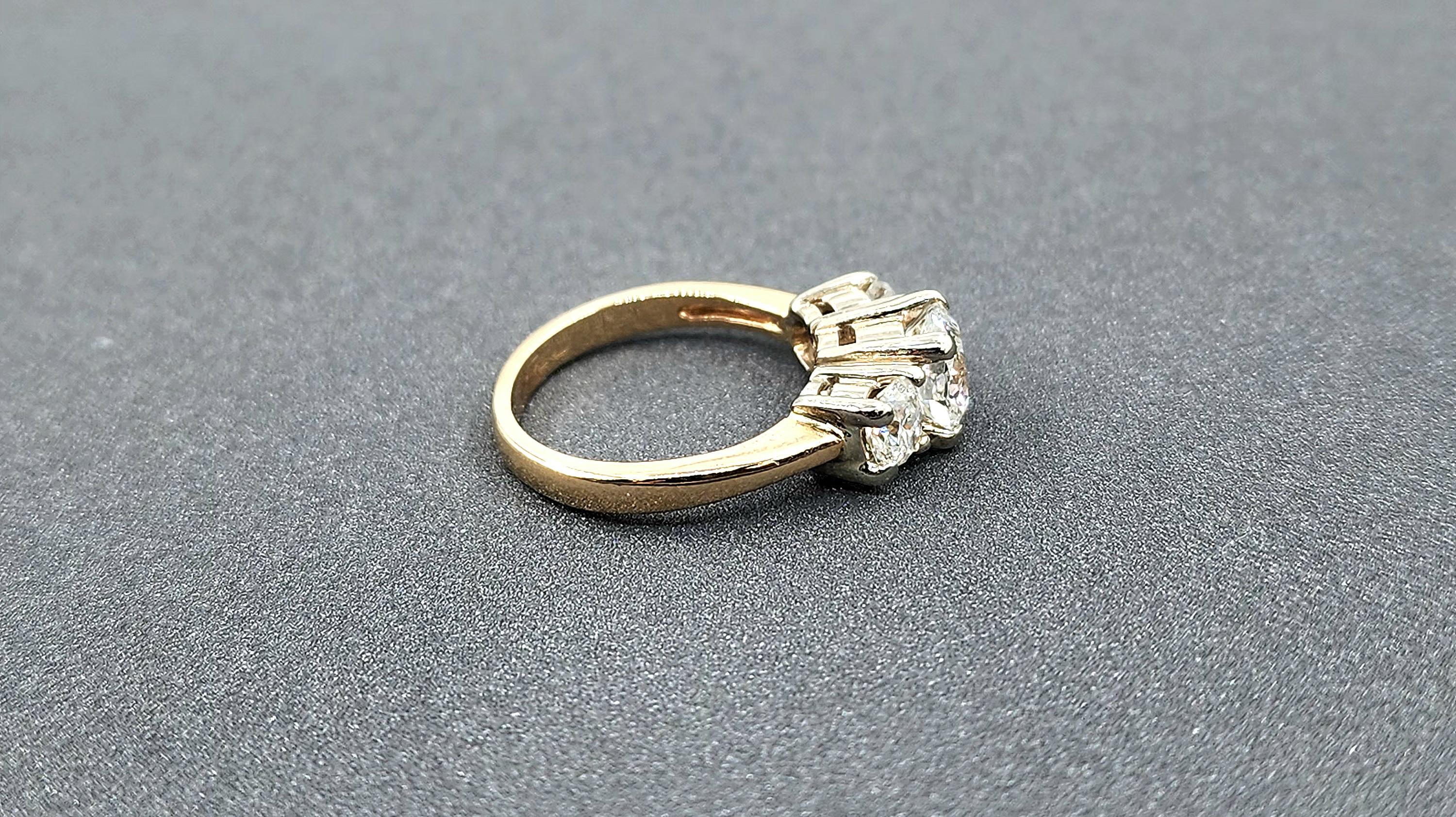 2,09 quilates Anillo de diamantes de tres piedras con talla milenaria certificada Corte redondo