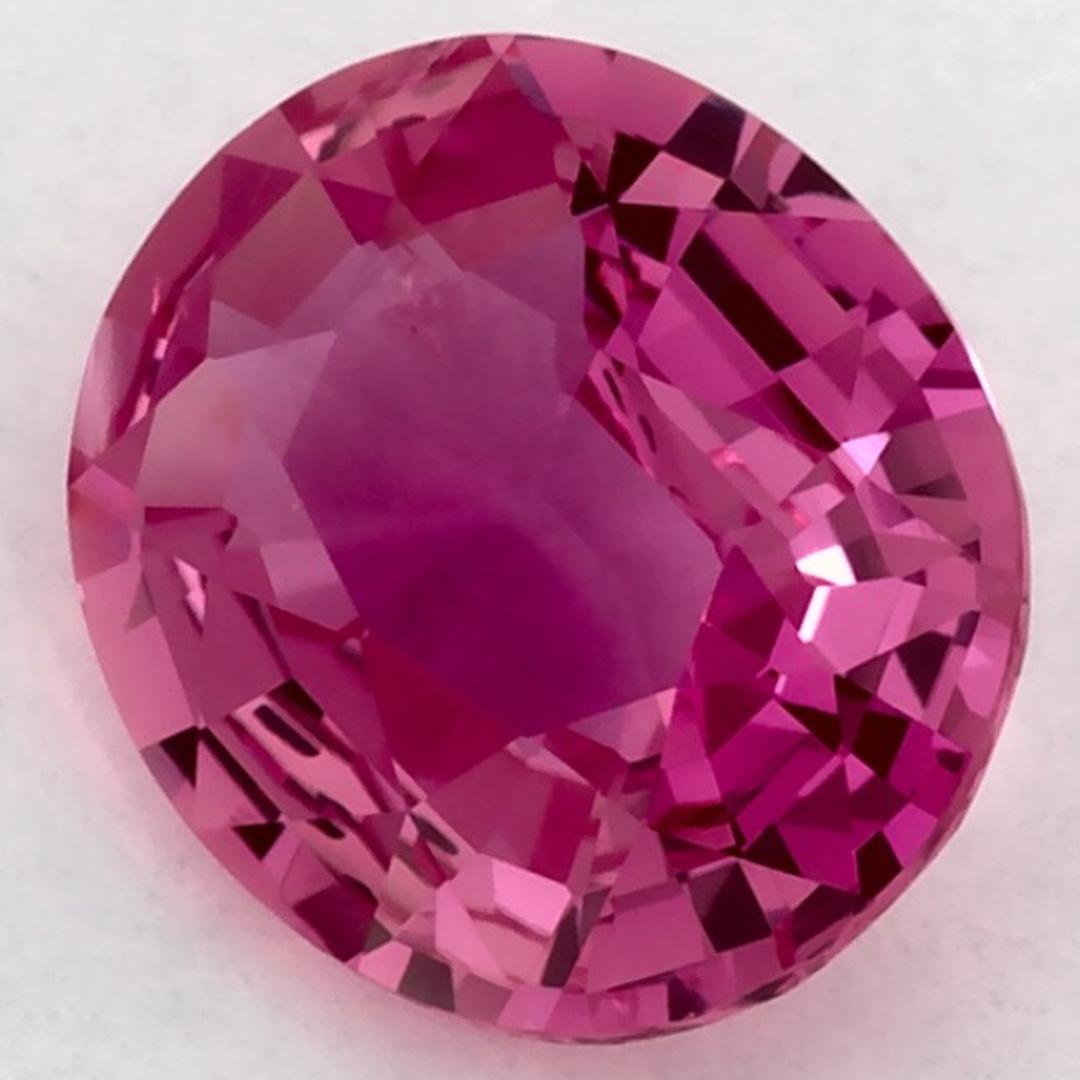 Questo zaffiro rosa naturale offre eleganza e raffinatezza. Con la sua ricca saturazione del colore e il taglio preciso, è il centro perfetto per un anello di fidanzamento o per un design di gioielli di lusso.

Questo zaffiro proviene dallo Sri