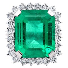 Used 20.95 Carat Emerald Diamod Cocktail Ring, AGL