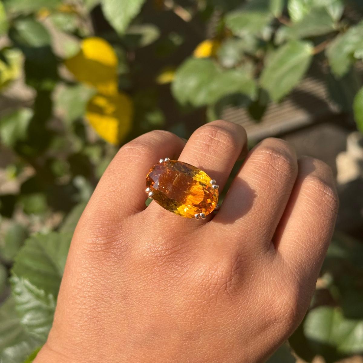 in vendita:  Anello cocktail regale con citrino grande da 20,96 CTW e diamanti in oro giallo 14k 14