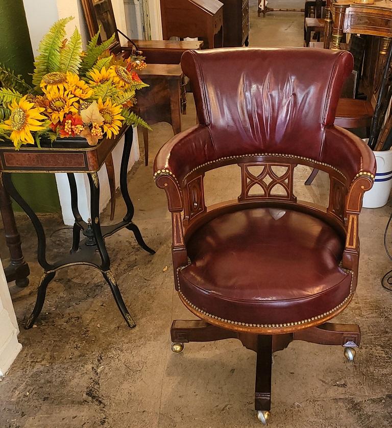 Edwardian 20C Burgundy Executive Swivel Chair For Sale