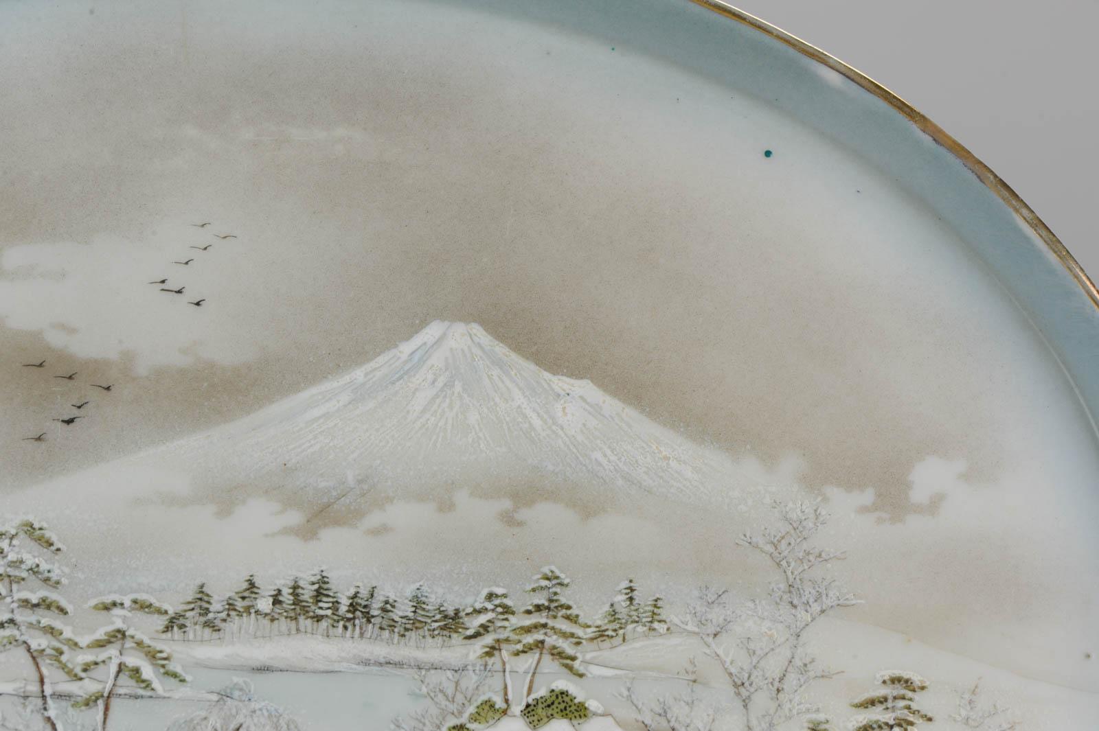 Japanisches Porzellan des 20. Jahrhunderts, Meiji Taisho-Plattenteller mit gekennzeichneter Landschaft Fuji im Angebot 5
