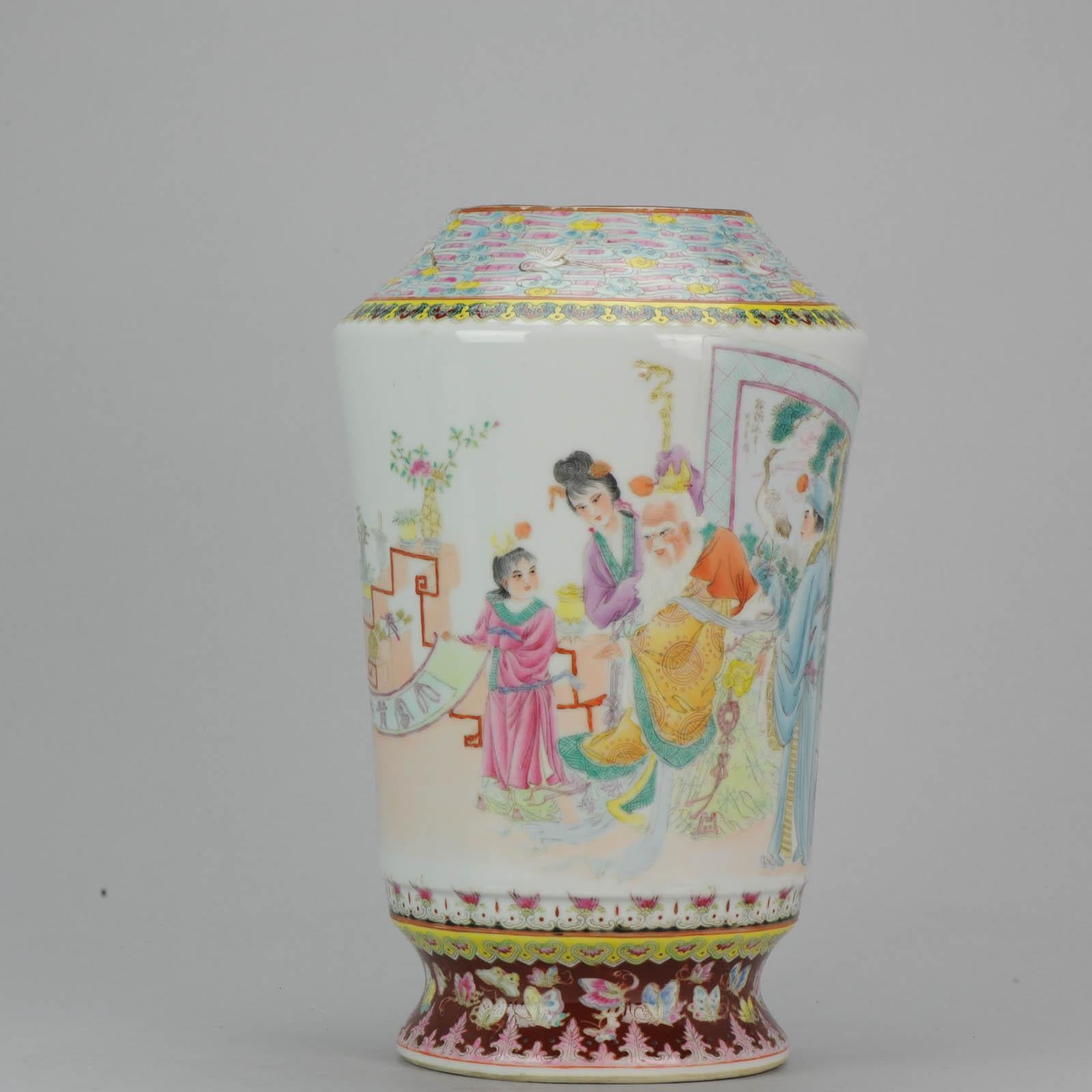 Vase en porcelaine chinoise PRoC 1970-1980 Figures Famille Rose Garden, XXe siècle en vente 3