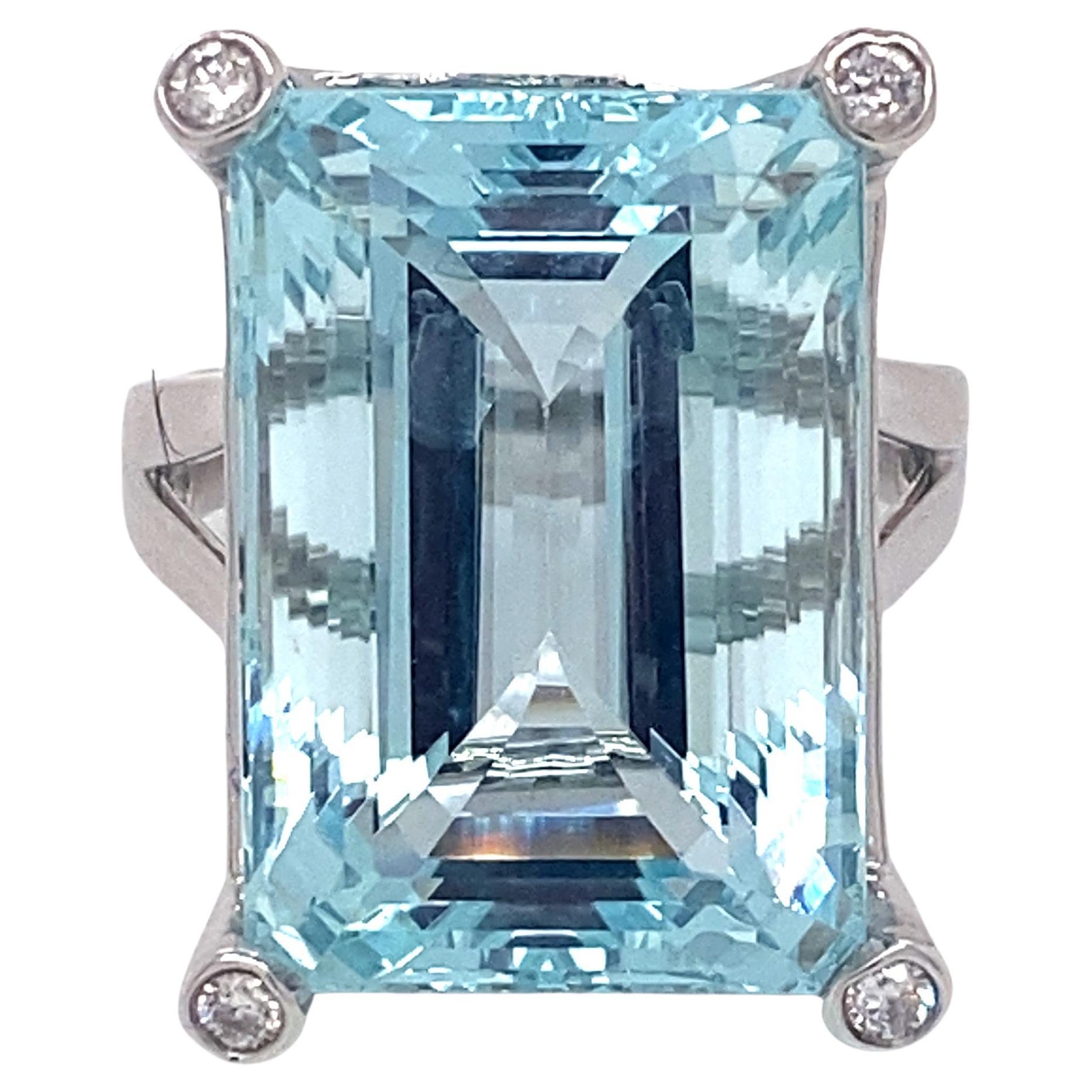 20ct Aquamarine and Diamond Cocktail Ring For Sale