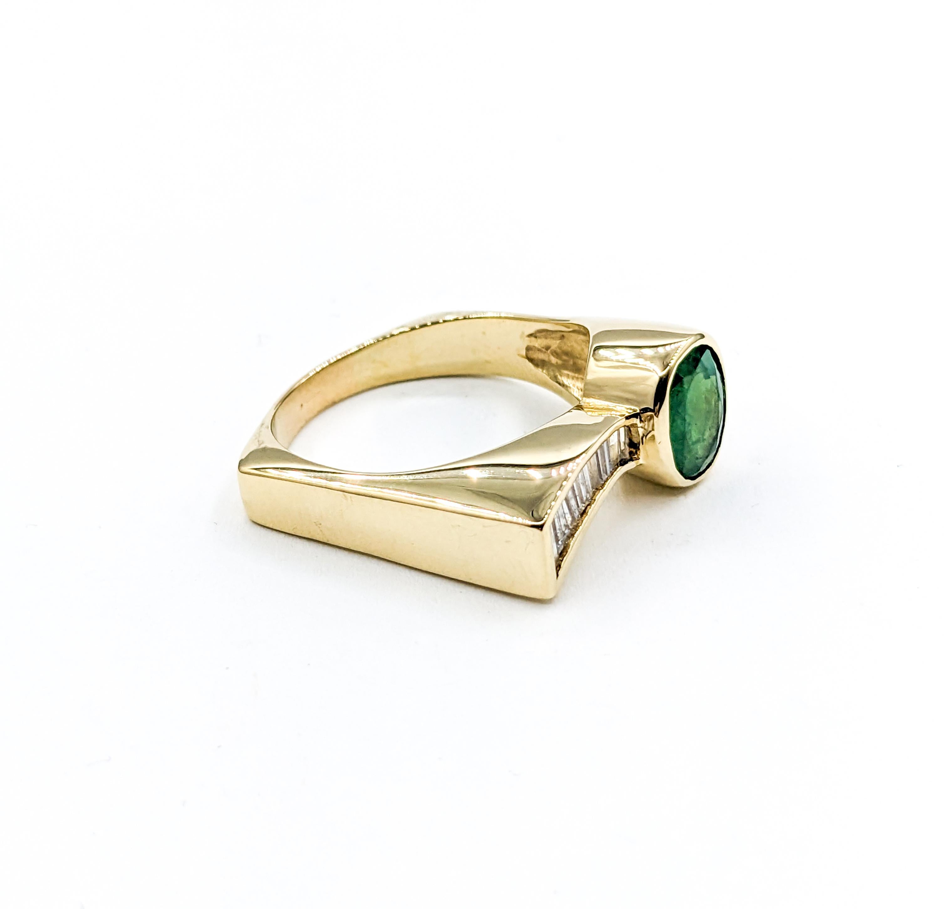 Women's or Men's 2.0ct Emerald & Baguette Diamond Statement Ring in 14K Gold For Sale