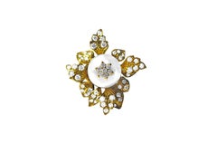 20ct Natural Pearl & Diamond Leaf Motif 18k Gold Ring