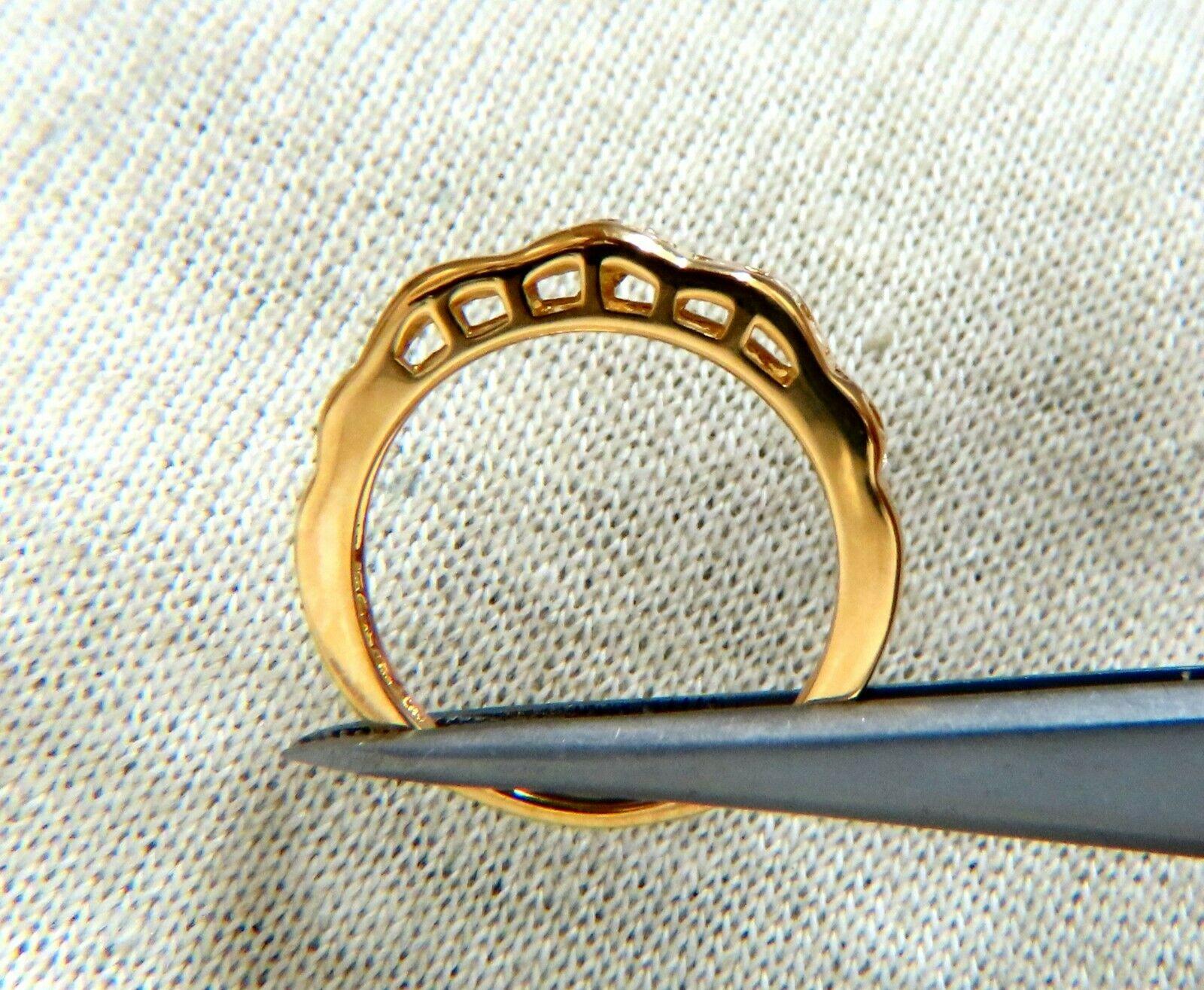 0,20 Karat natürlicher runder Diamantband Ring 14 Karat Kanal gesetzter Ring im Zustand „Neu“ im Angebot in New York, NY