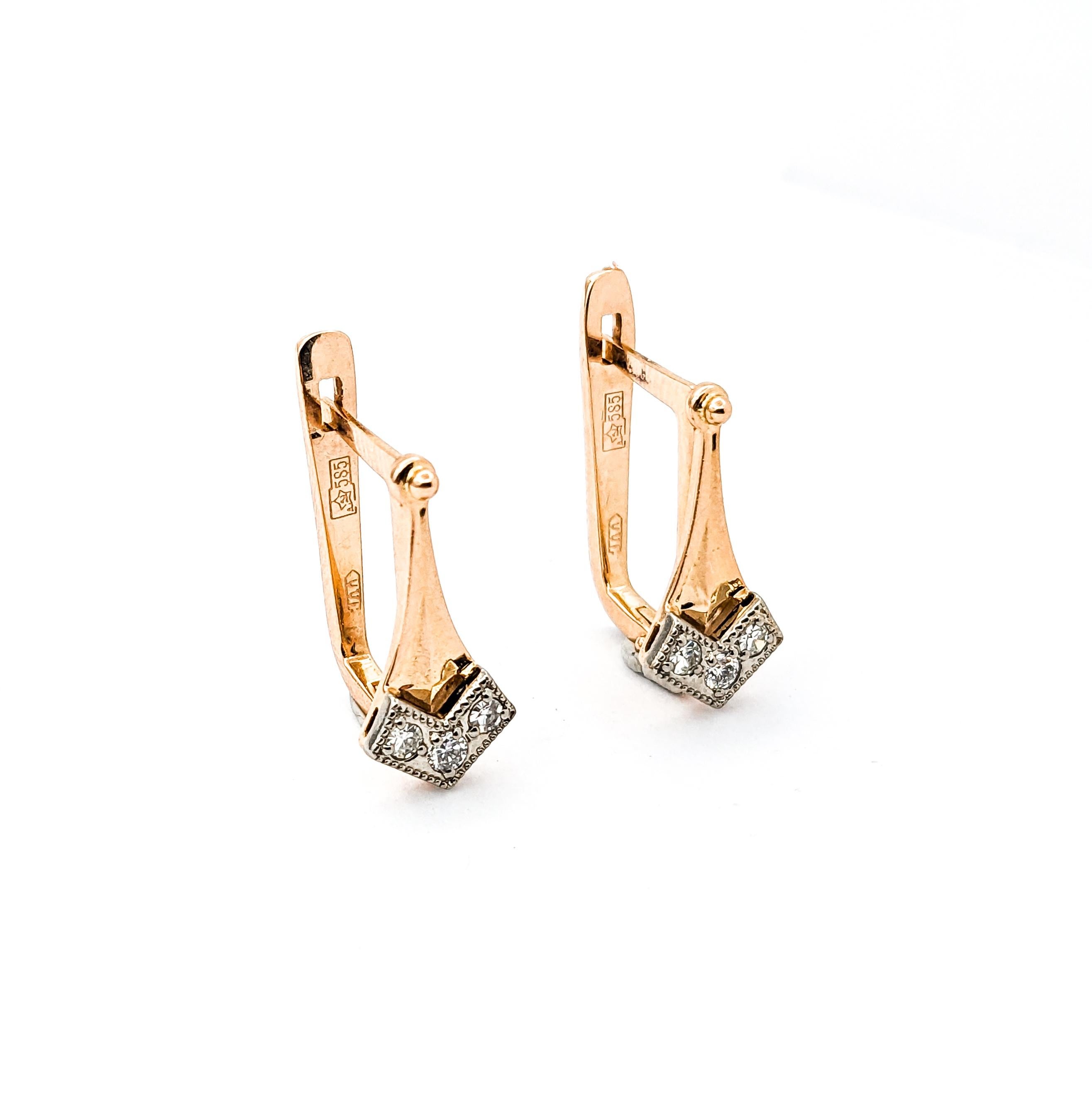 .20ctw Diamond Stud Lever Back Earrings In Rose Gold

These elegant mid-century earrings are finely crafted in 14kt rose gold and adorned with .20ctw of diamonds. These diamonds, boasting SI clarity and a near colorless white hue, exude a brilliant
