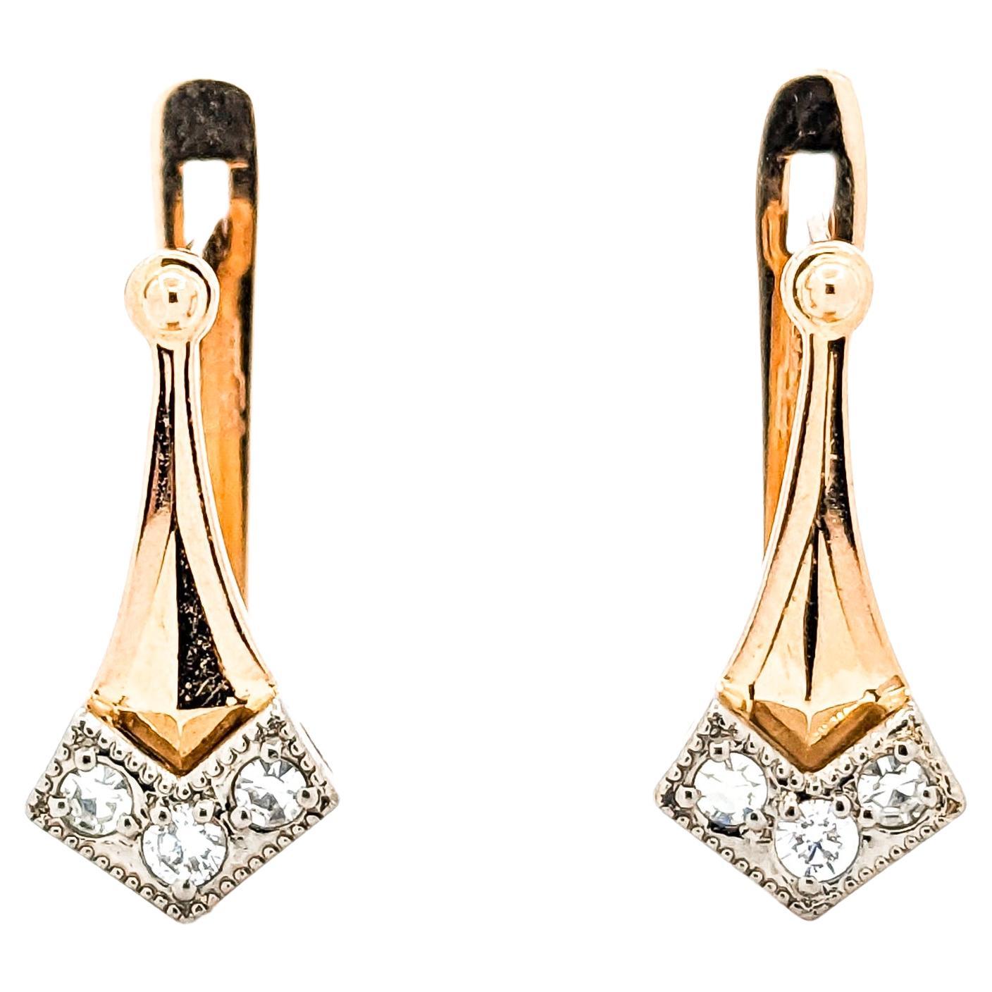 Boucles d'oreilles à levier en or rose avec un diamant de 0,20ctw en vente