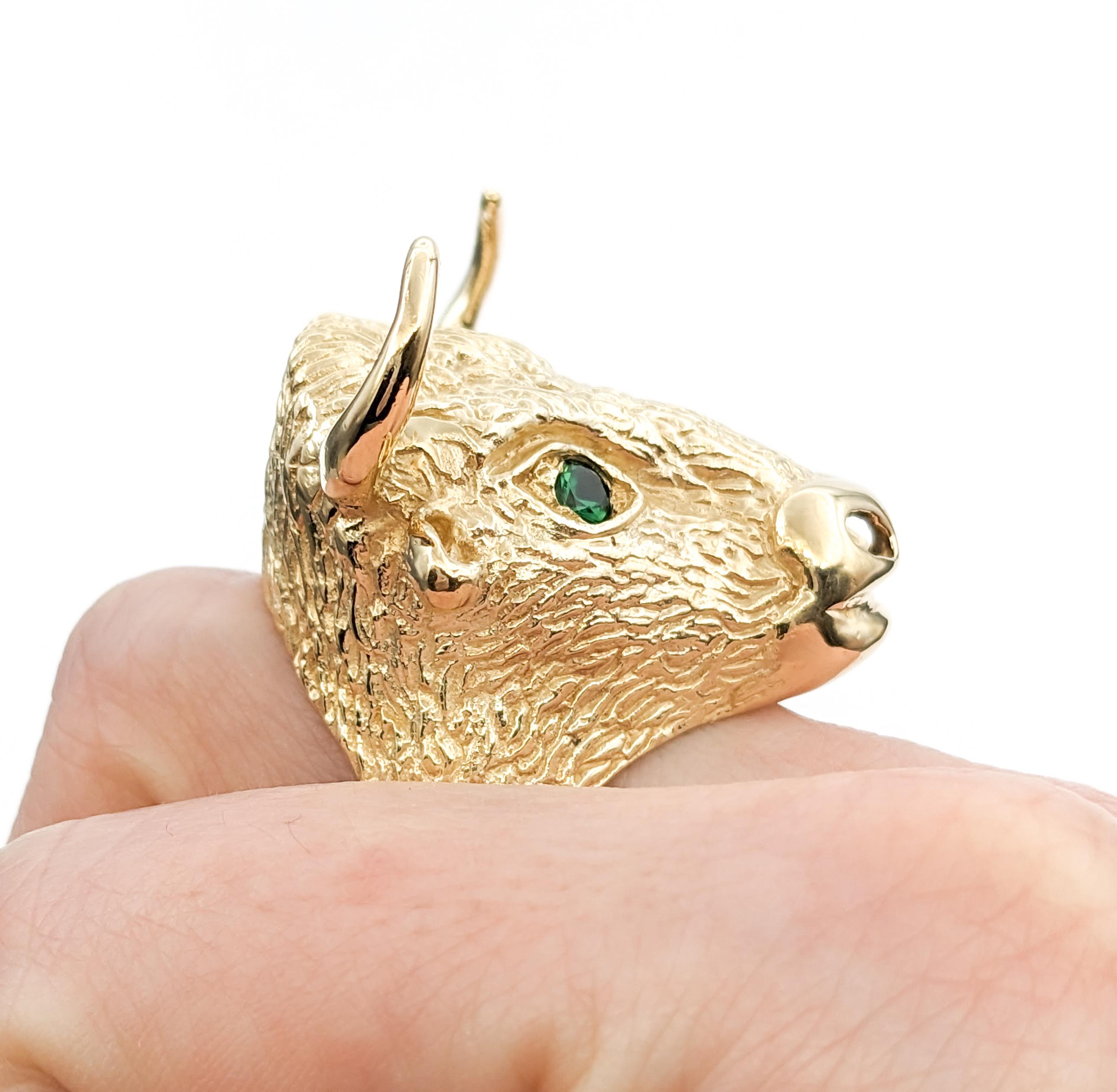 Round Cut .20ctw Emerald Bull Head with Horns Custom Design Ring In Yellow Gold For Sale
