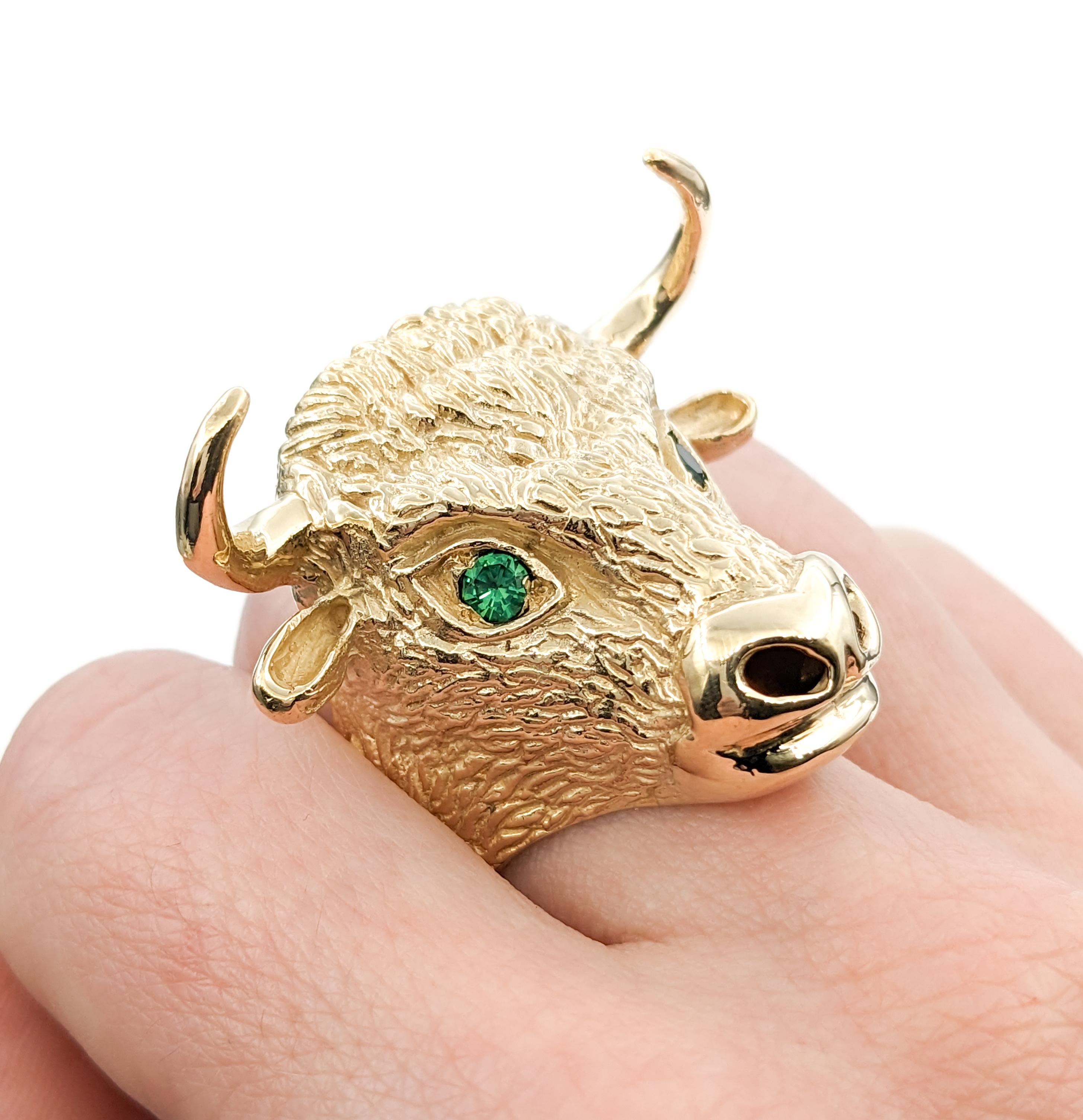.20ctw Emerald Bull Head with Horns Custom Design Ring In Yellow Gold In Excellent Condition For Sale In Bloomington, MN