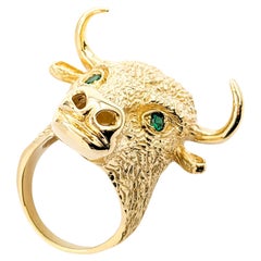 Vintage .20ctw Emerald Bull Head with Horns Custom Design Ring In Yellow Gold