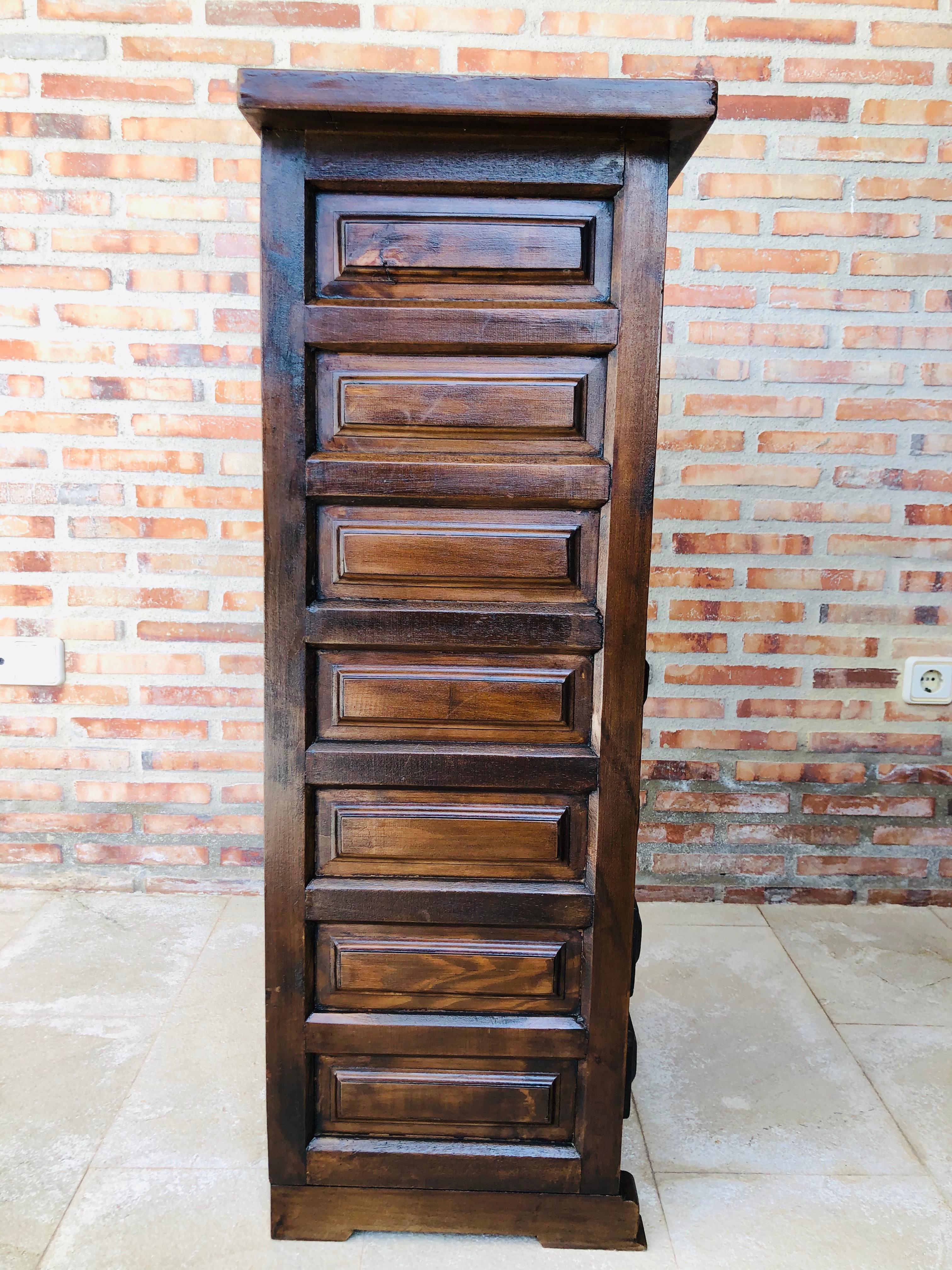 20th Century Spanish Carved Walnut Tuscan Seven Drawers Siffonier 1