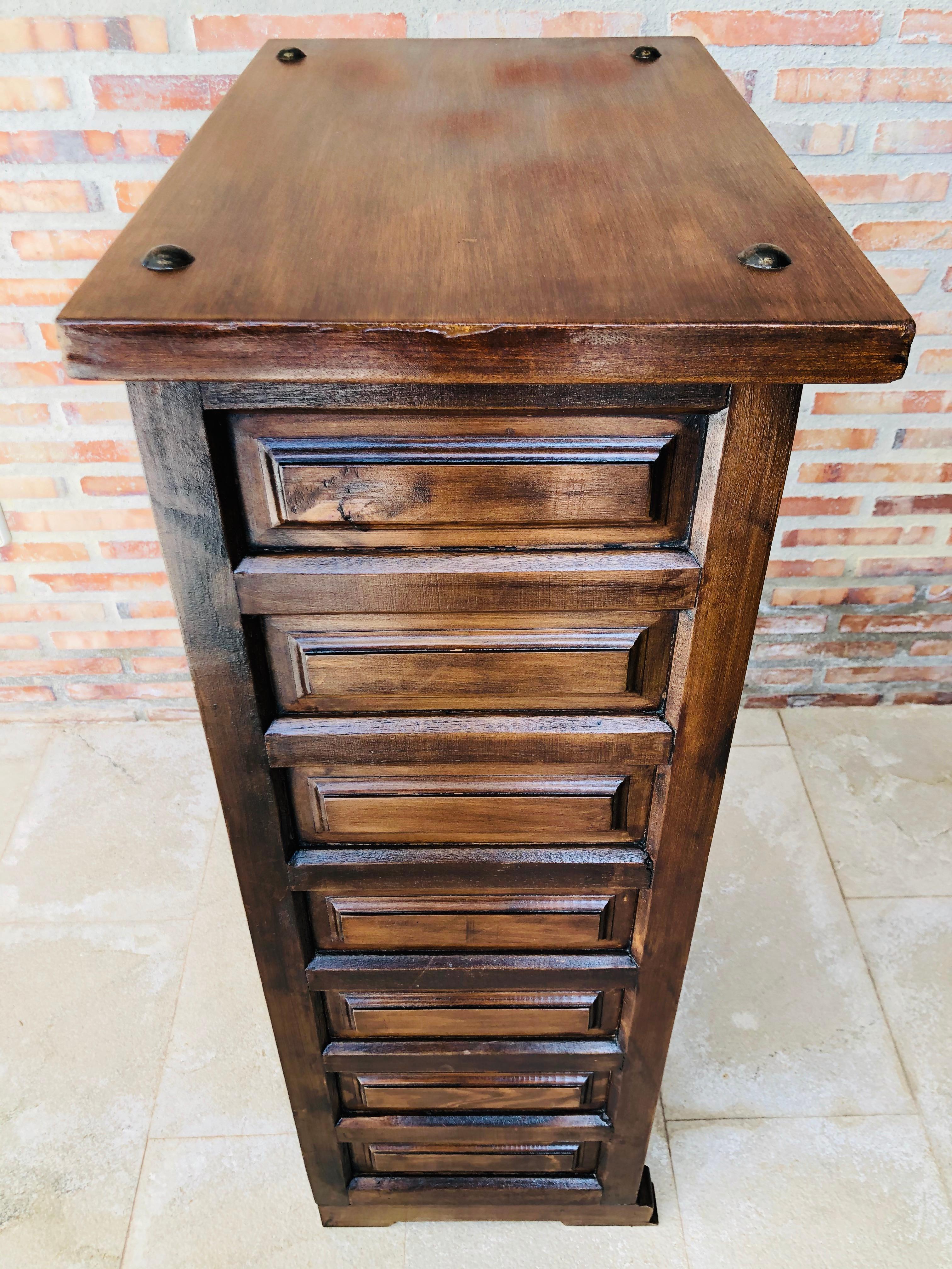 20th Century Spanish Carved Walnut Tuscan Seven Drawers Siffonier 2