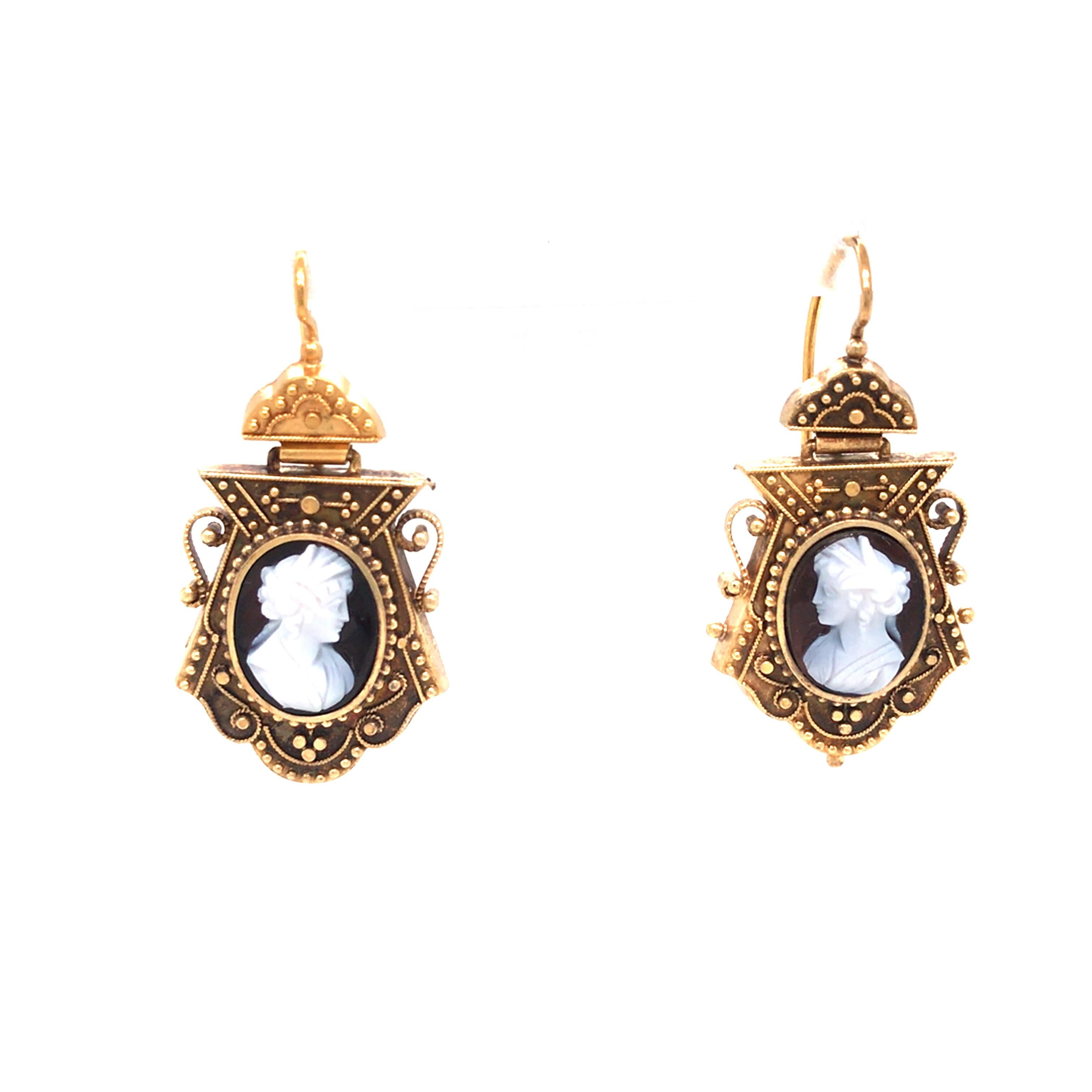Antike Vintage Cameo Tropfen Ohrringe in 20K Gelbgold.  Die Ohrringe messen 1 1/2 Zoll in der Länge und 3/4 Zoll in der Breite. 6.99 Gramm.
