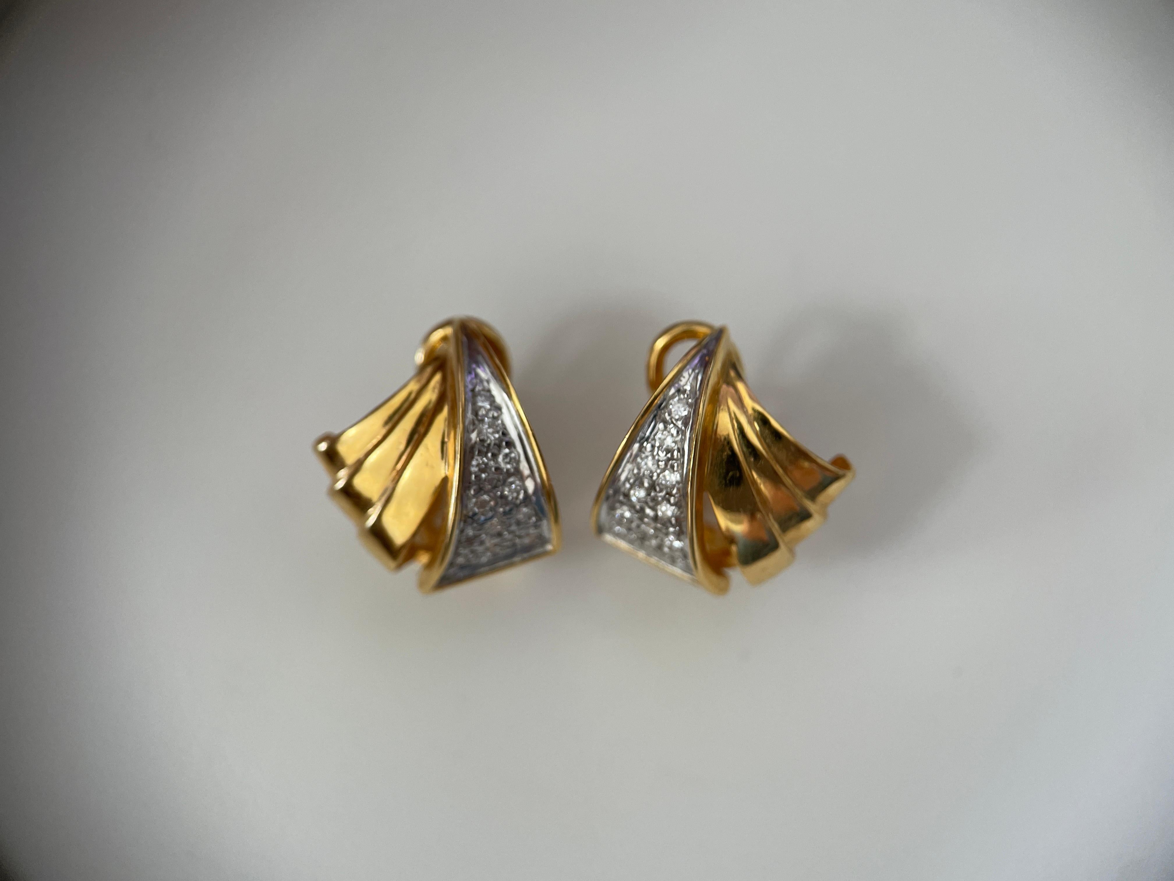 Art Deco 20K gold and diamonds vintage style clip on Earrings - 850 Pure Gold 6.75g For Sale