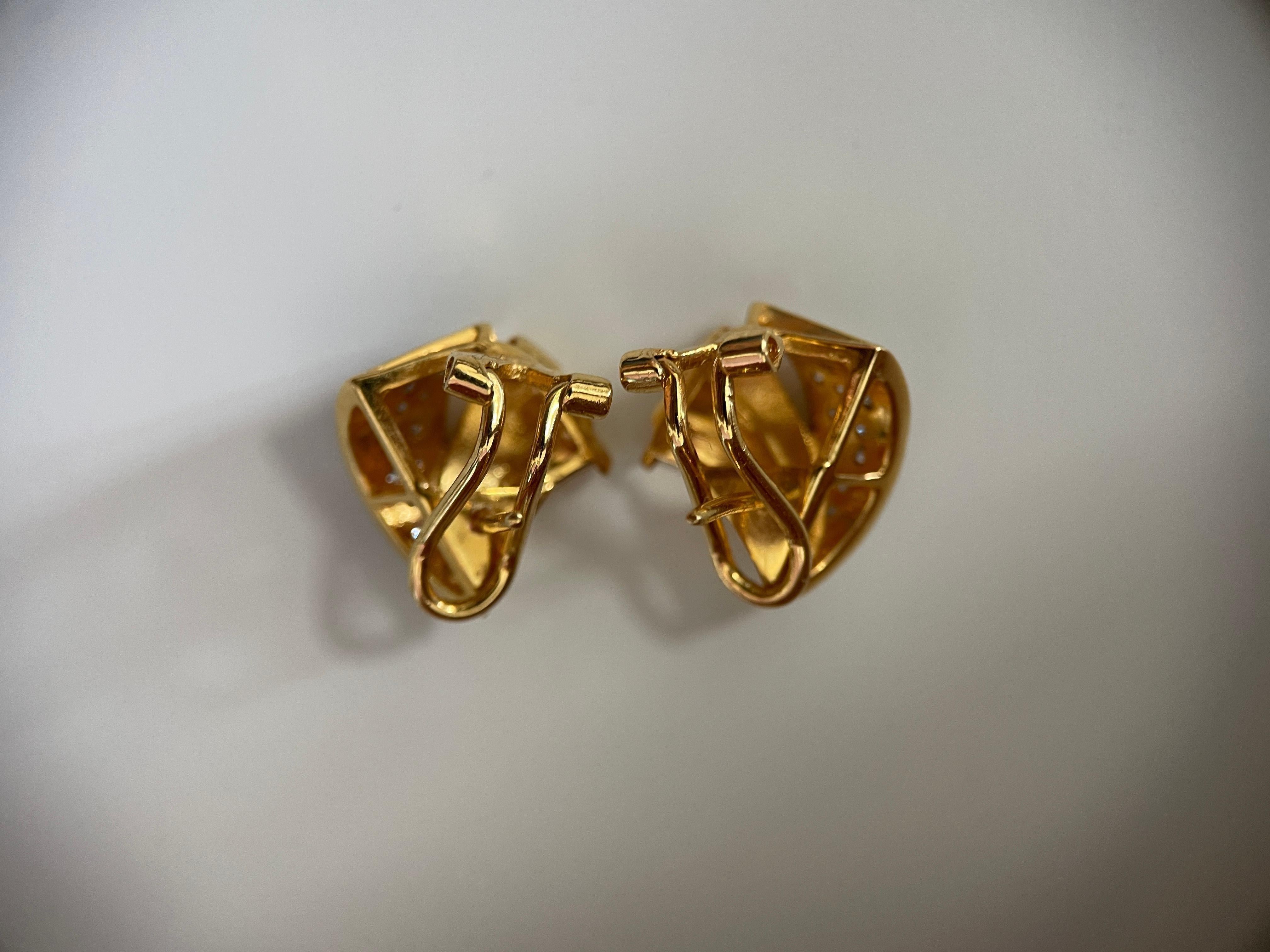 20K gold and diamonds vintage style clip on Earrings - 850 Pure Gold 6.75g For Sale 1