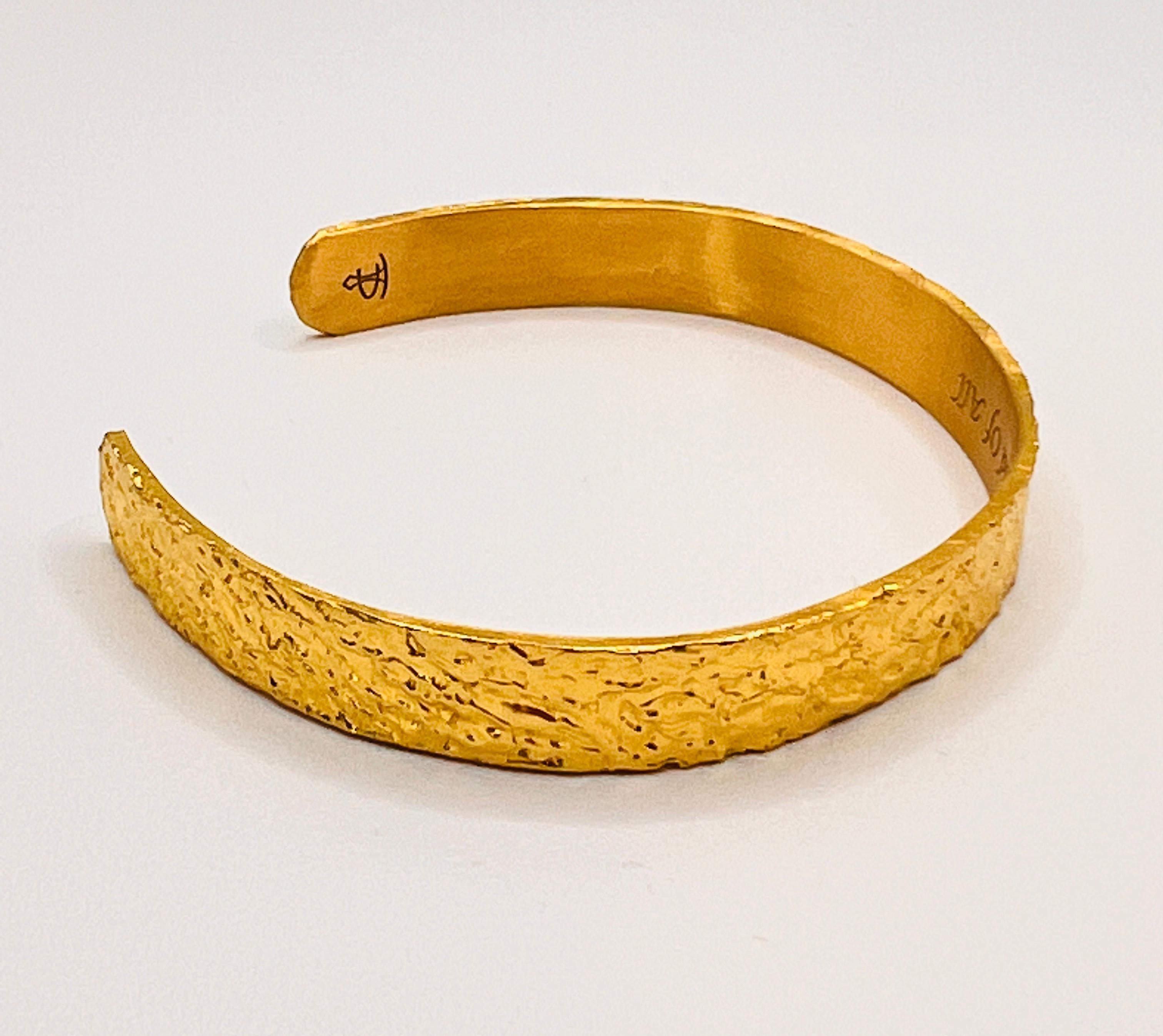 20k Gold Customized Engraved Cuff, by Tagili For Sale 3