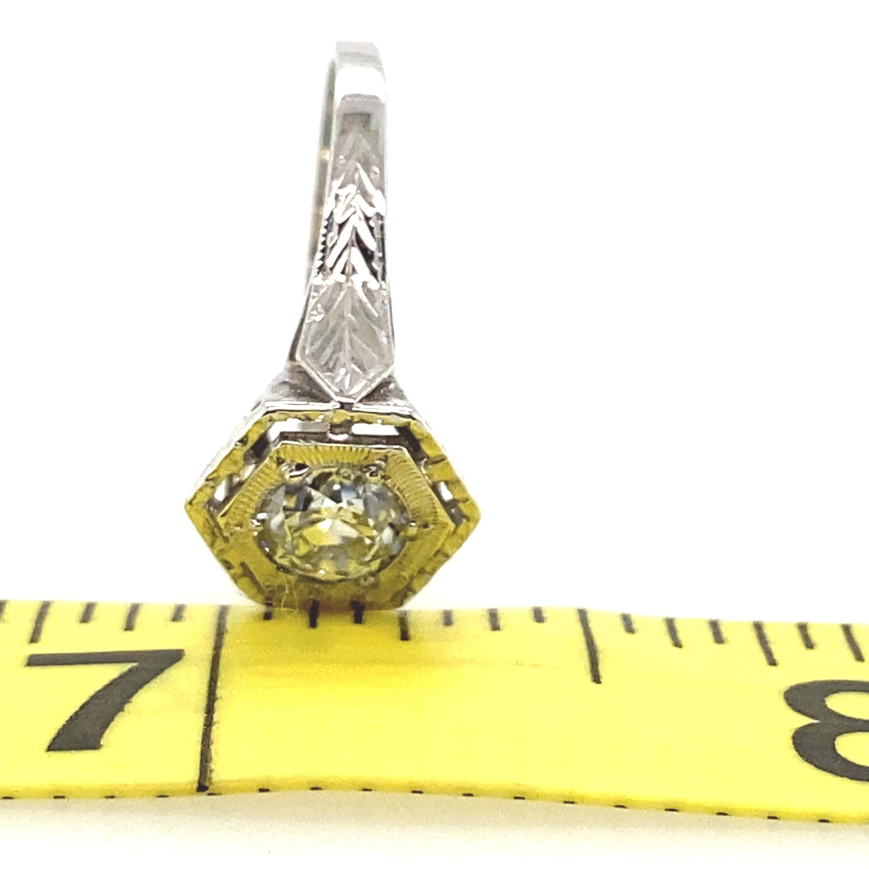 Bague Art déco en or blanc 20 carats avec diamants taille vieille Europe en vente 2