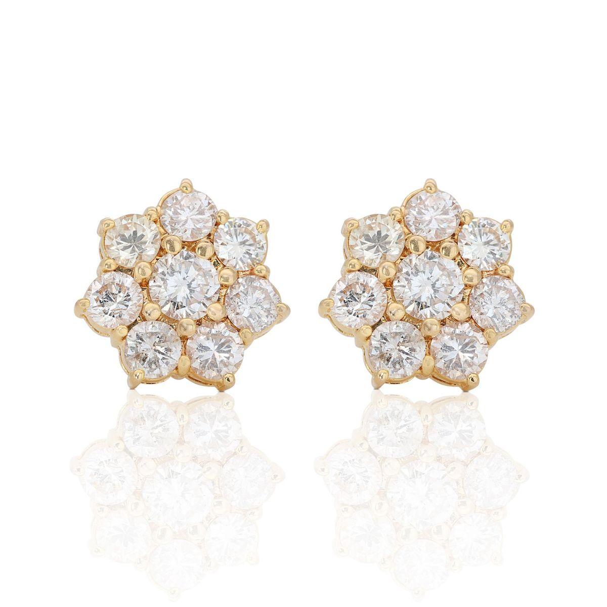 Round Cut 20k Yellow Gold Stud Cluster Earrings 2.22 total carat weight Natural Diamonds For Sale