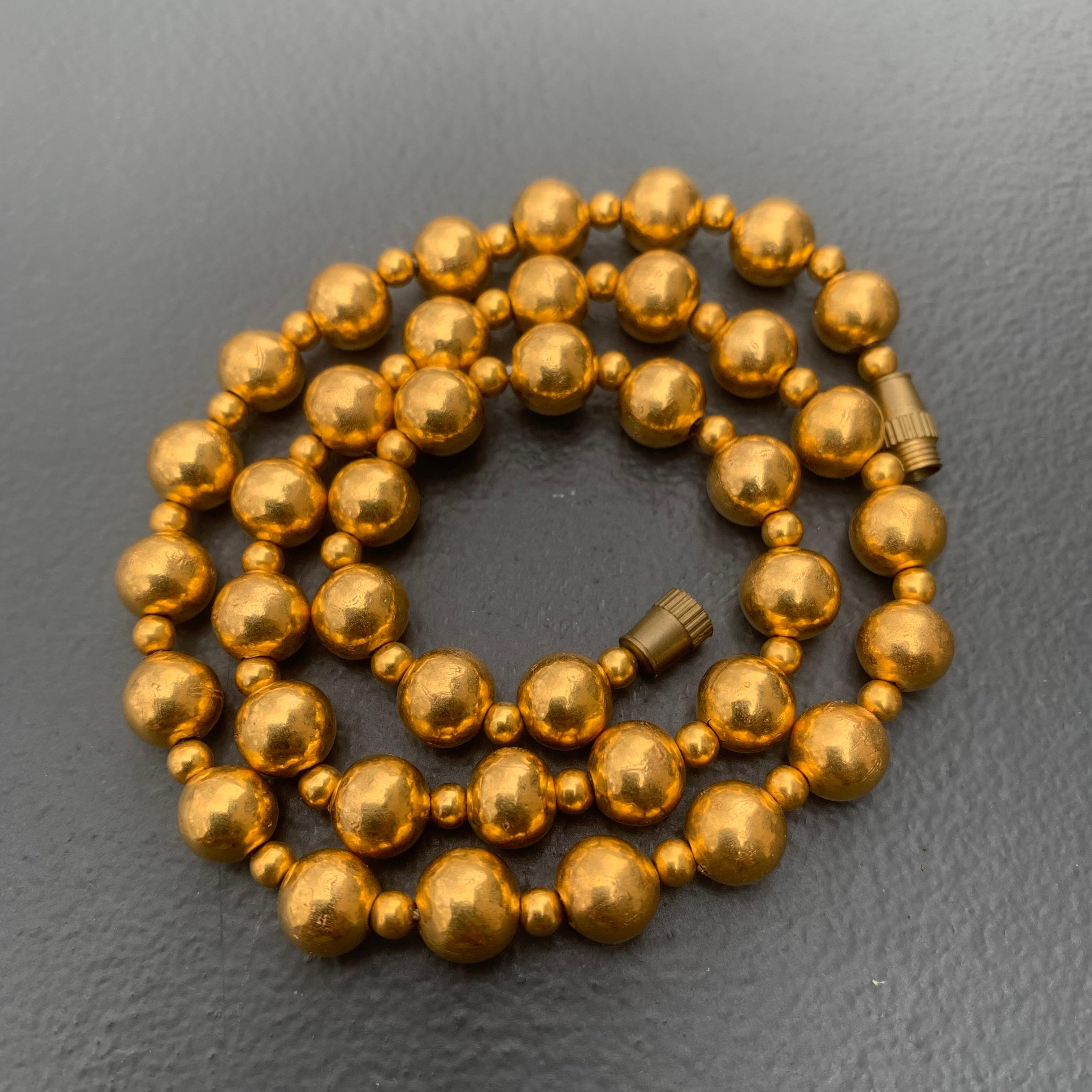 Collier de perles à boules en or 20kt fait main Unisexe en vente