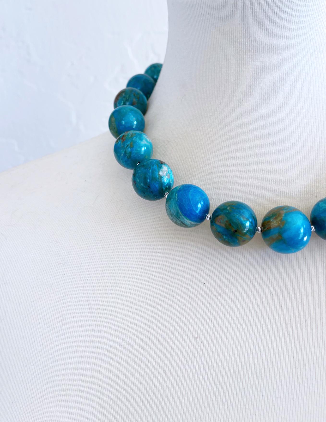 20mm Peruvian Blue Opal Round Beaded Necklace with Handmade Toggle Clasp  In New Condition In Tucson, AZ