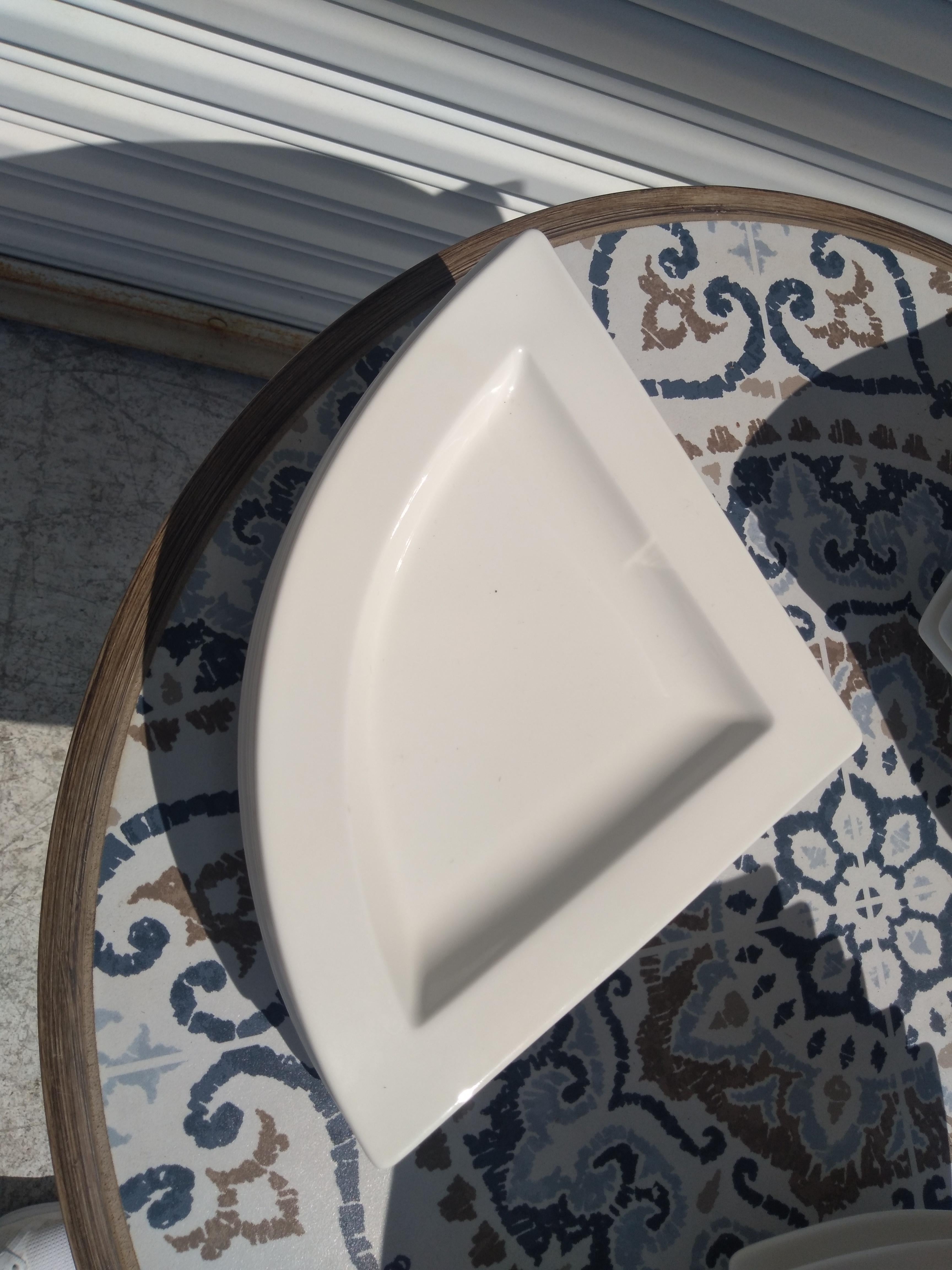 Ceramic 20pc. Set of Villeroy and Boch Wavy Dish Set For Sale