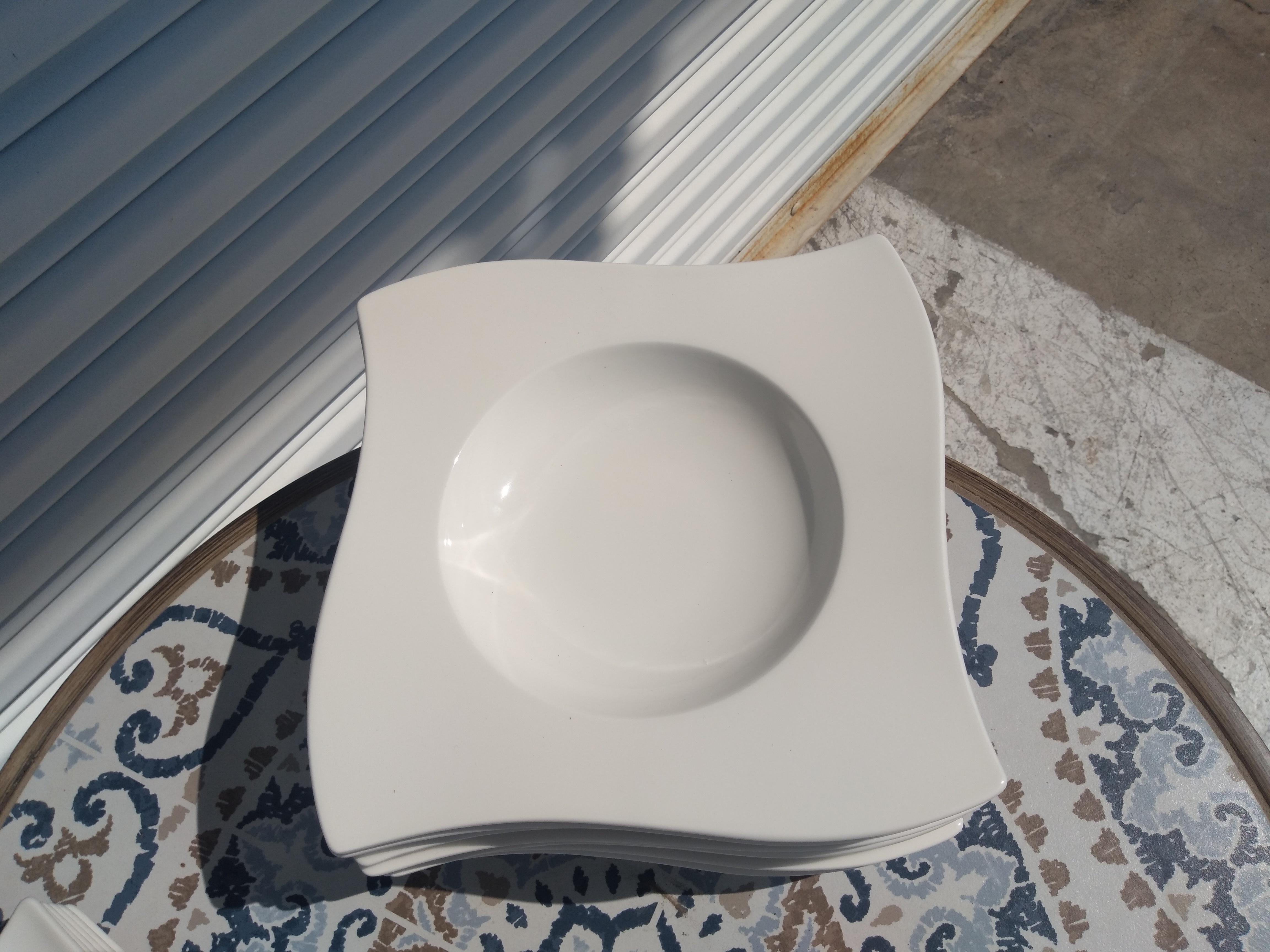 20pc. Set of Villeroy and Boch Wavy Dish Set For Sale 1