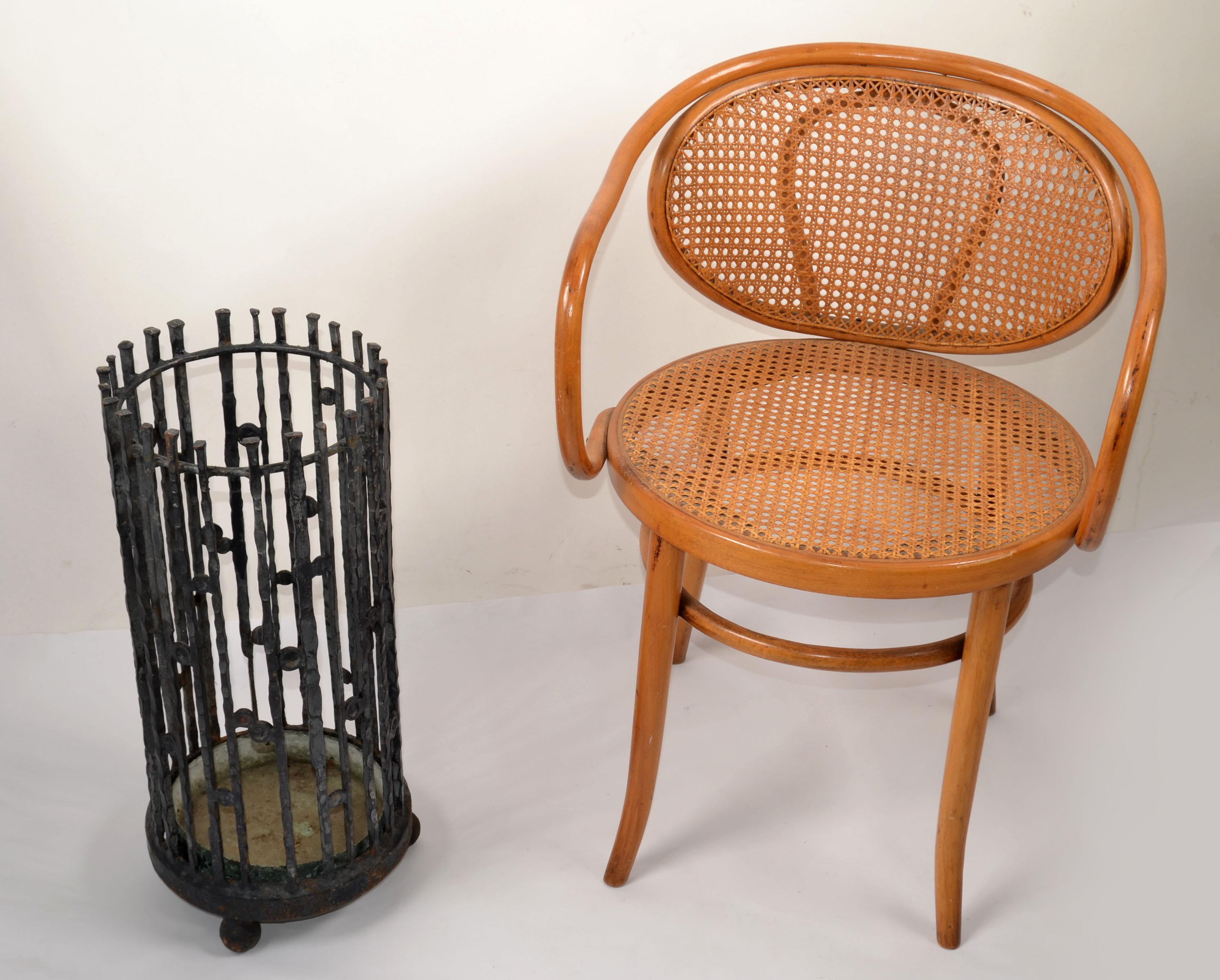 20s Italian Handmade Wrought Iron Umbrella Stand Art Nouveau Style Bronze Saucer en vente 1