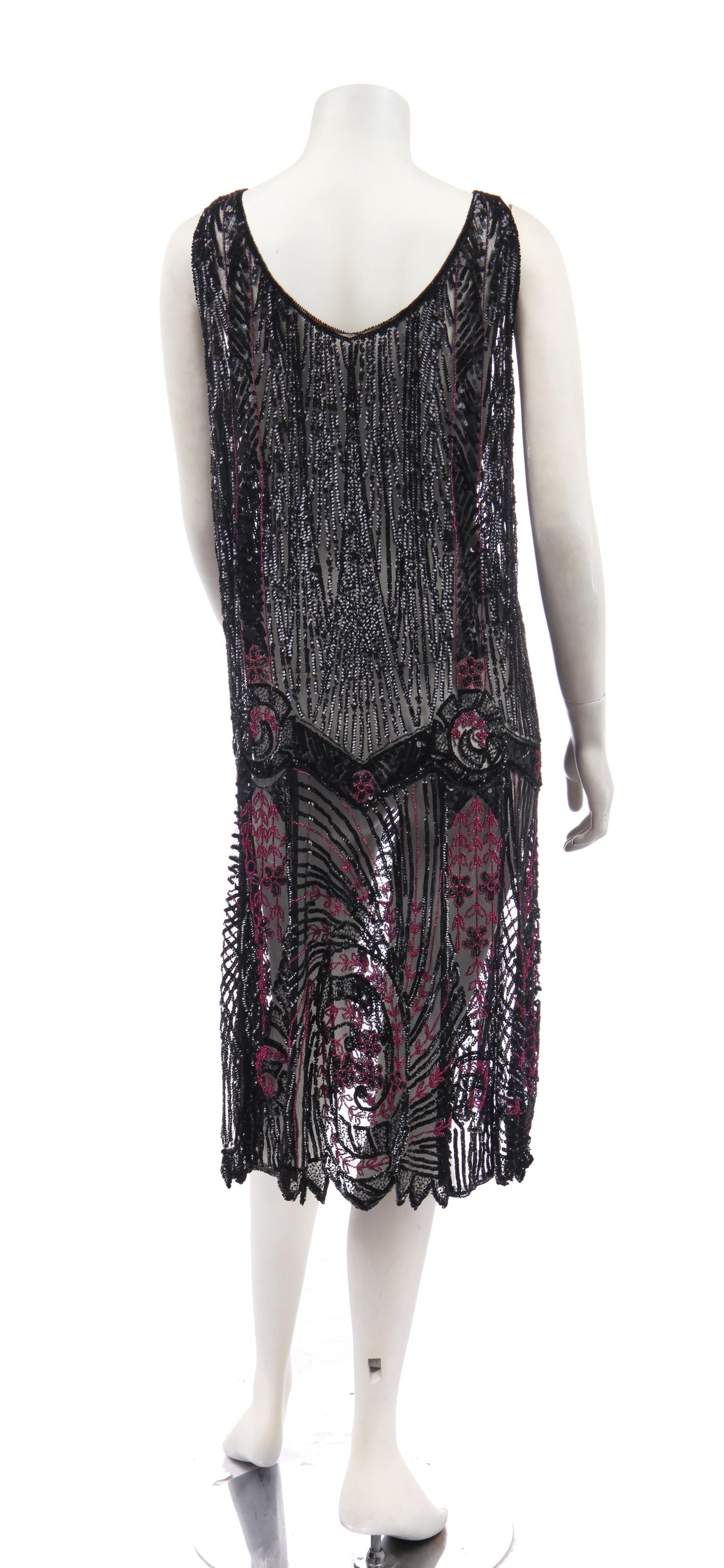 20s Sequin and Beaded Tule Dress In Good Condition For Sale In London, GB
