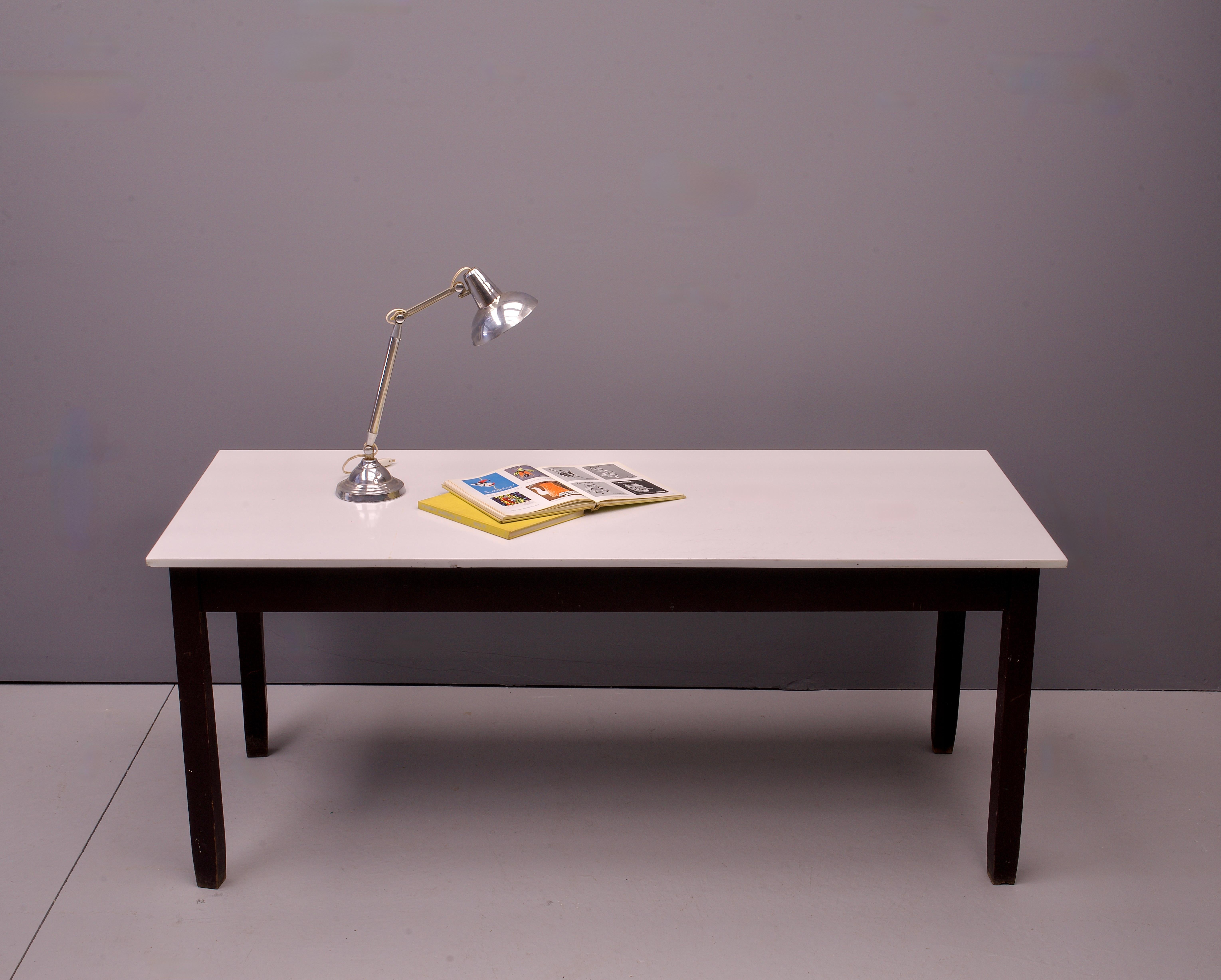 Industriel Table de travail en verre au lait Vitrolite des années 20 Chef Chocolatier Table de confiseur Cuisine en vente