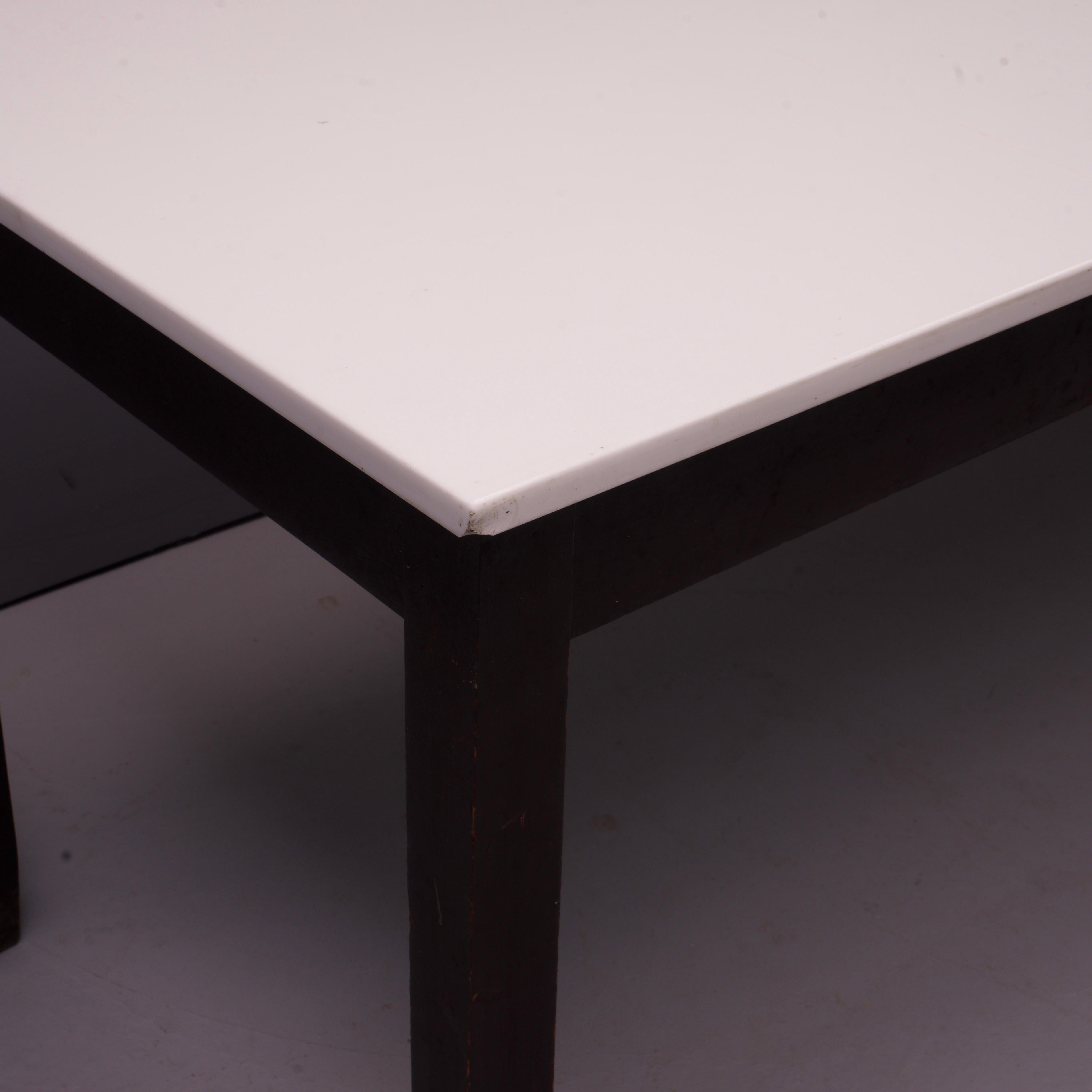 Début du 20ème siècle Table de travail en verre au lait Vitrolite des années 20 Chef Chocolatier Table de confiseur Cuisine en vente