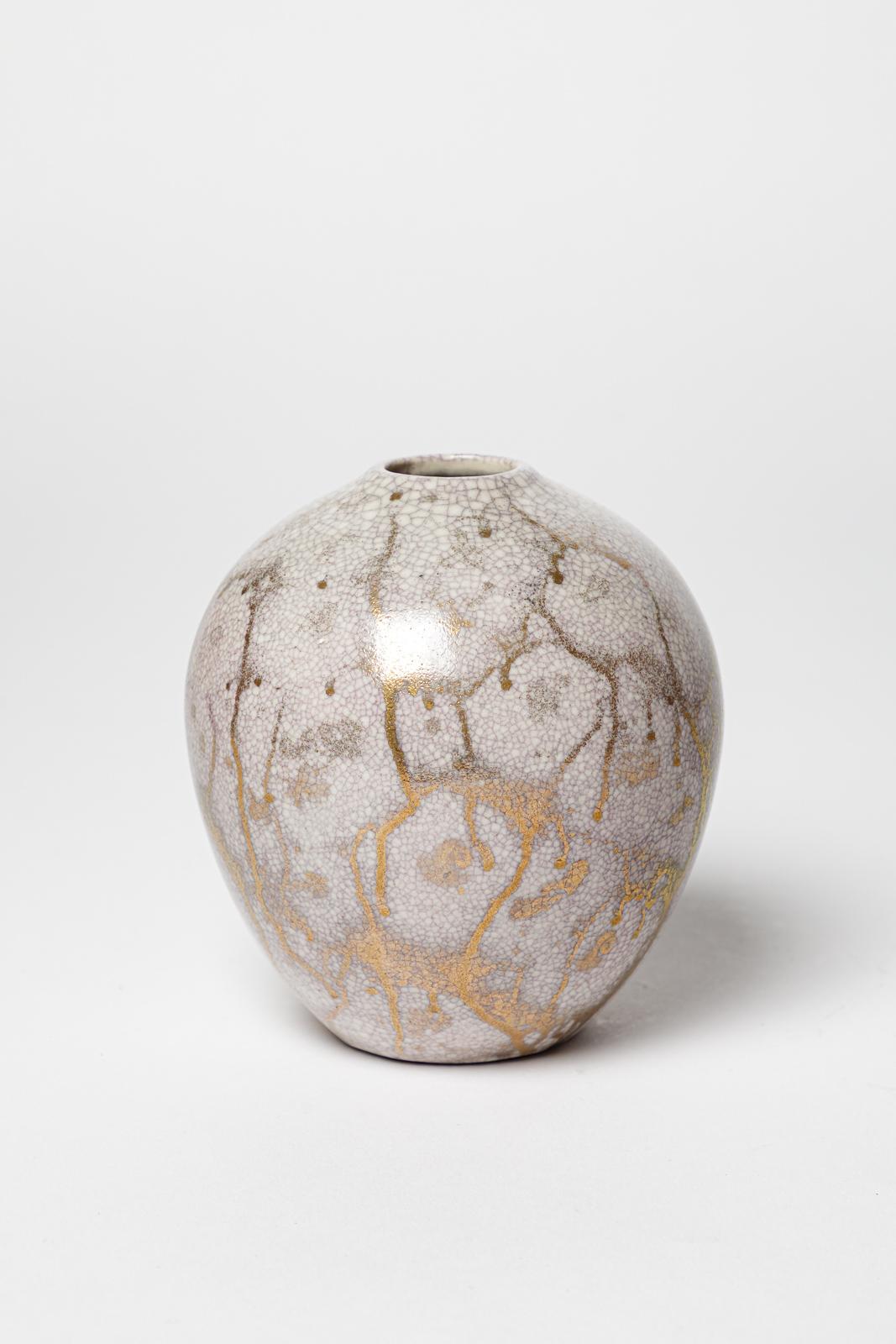 Vase en céramique blanc et or du 20e art déco par Lucien Brisdoux 1940 design Excellent état - En vente à Neuilly-en- sancerre, FR