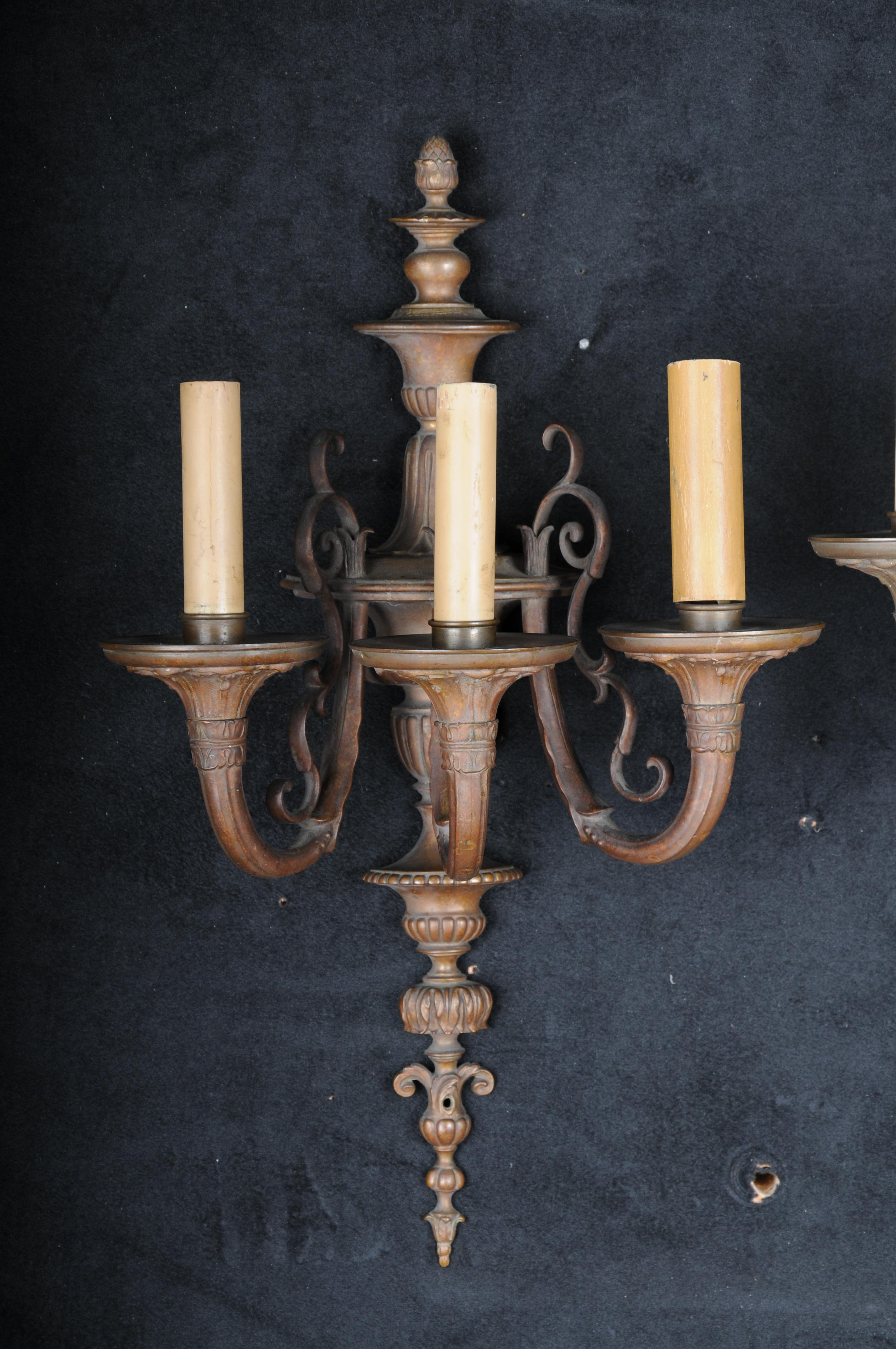 French 20th Beautiful Bronze Wall Lamp/Sconces in Louis XVI For Sale