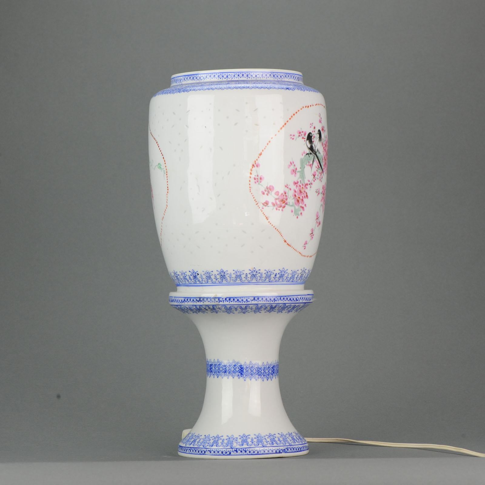 Very nice decorated eggshell Lantern, 1950s-1970s. Amazing high quality.

Provenance: Bought in Hong Kong in 1986.

10-10-18-zee-13

Condition:
Overall condition perfect: Size 370 mm

Period:
20th century PRoC (1949 - now).