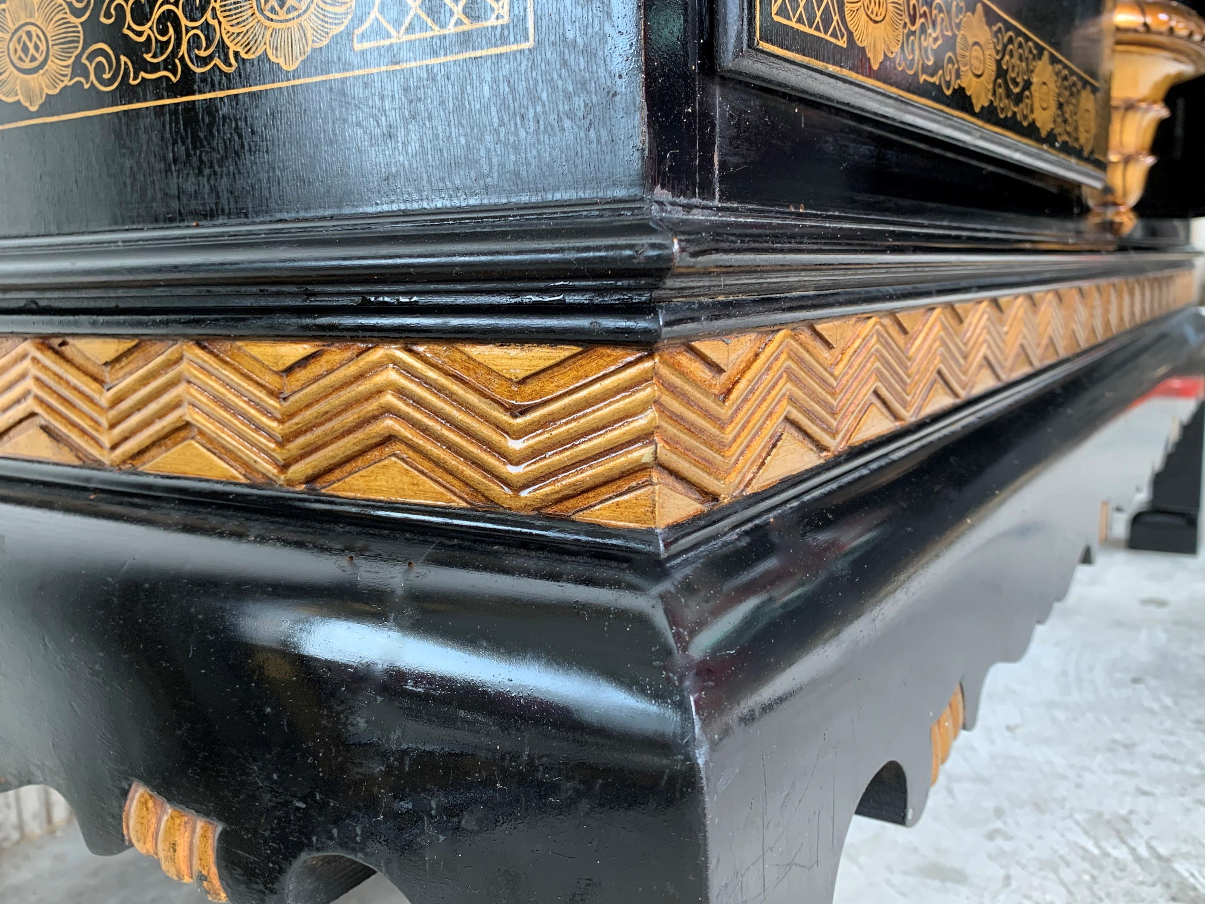 Black Lacquer & Hand Painted Open Altar Table or Sideboard with Mirror For Sale 12