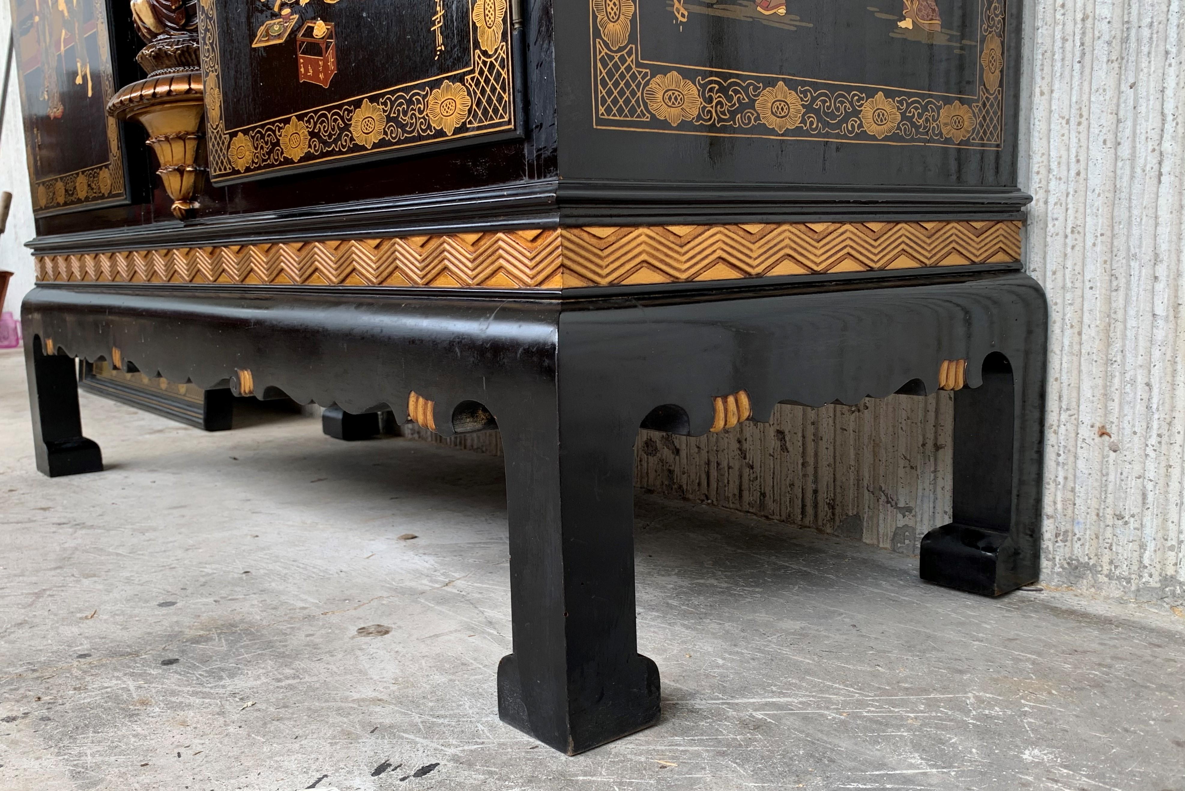 Black Lacquer & Hand Painted Open Altar Table or Sideboard with Mirror For Sale 13