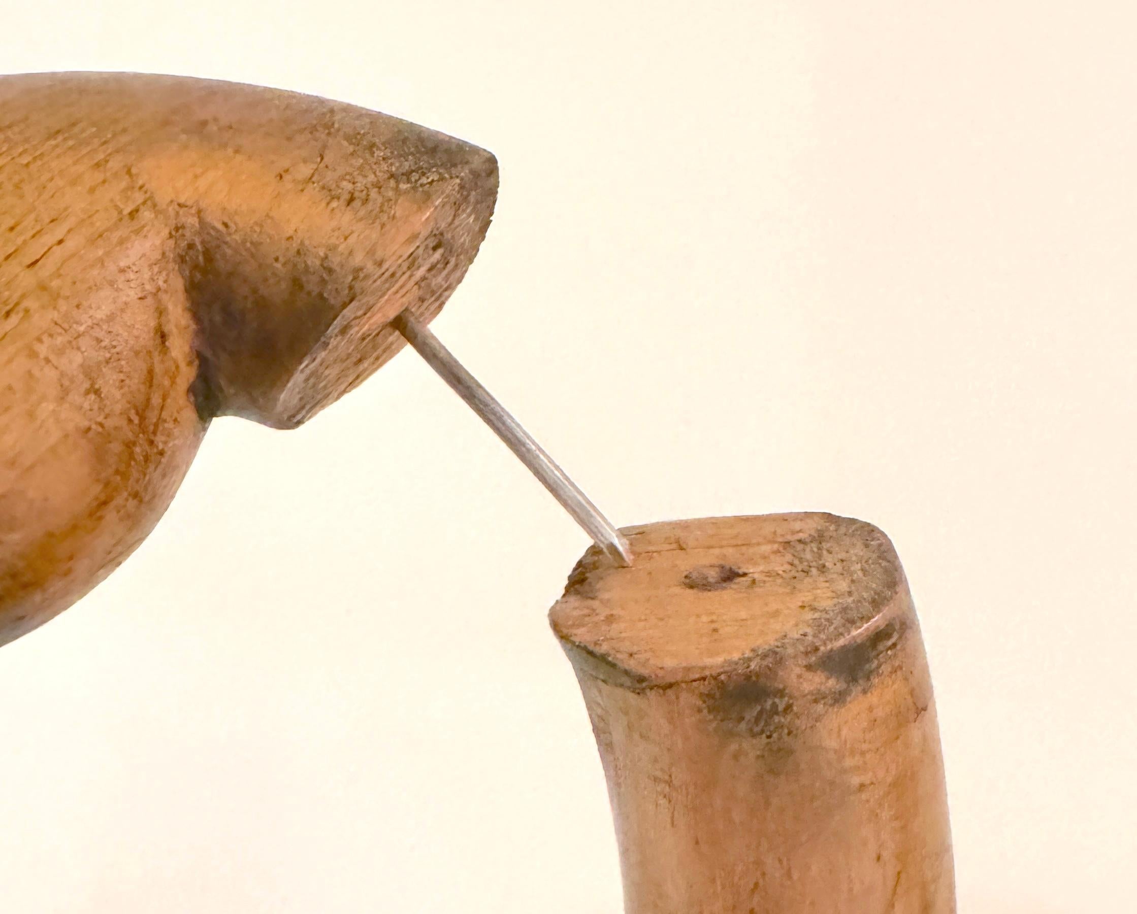 20ème C.  Sculpture en bois naturel sculpté de Swan articulé en vente 4